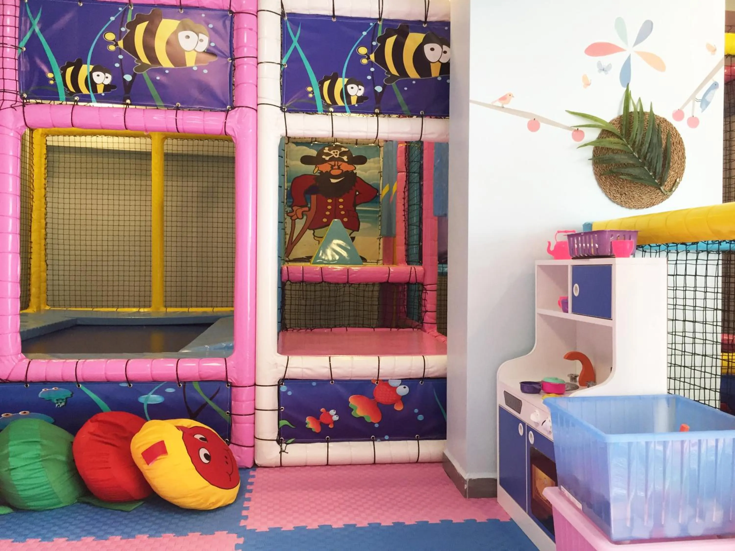 Game Room in Green Hills Suites