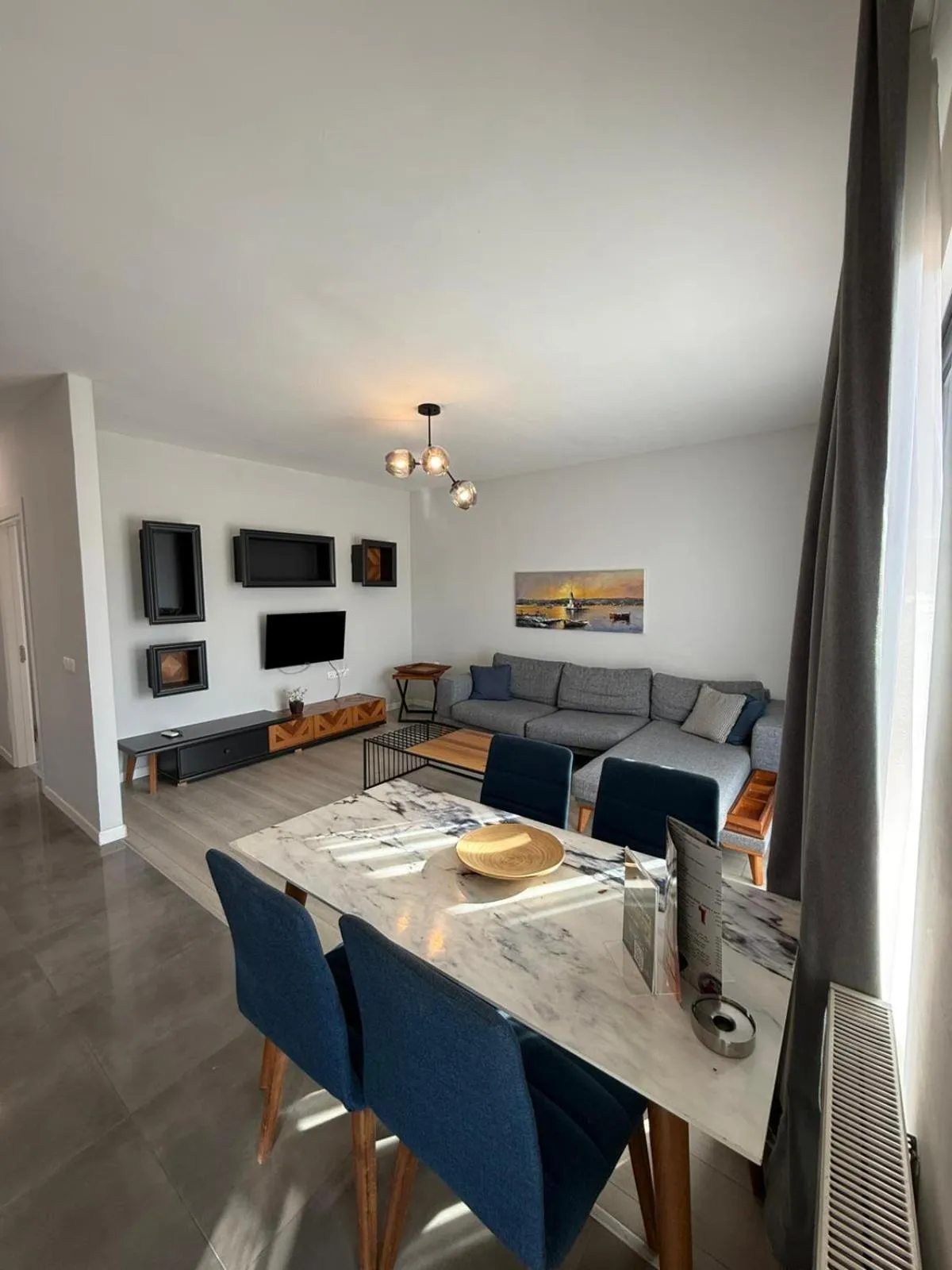 TV and multimedia in Green Hills Suites