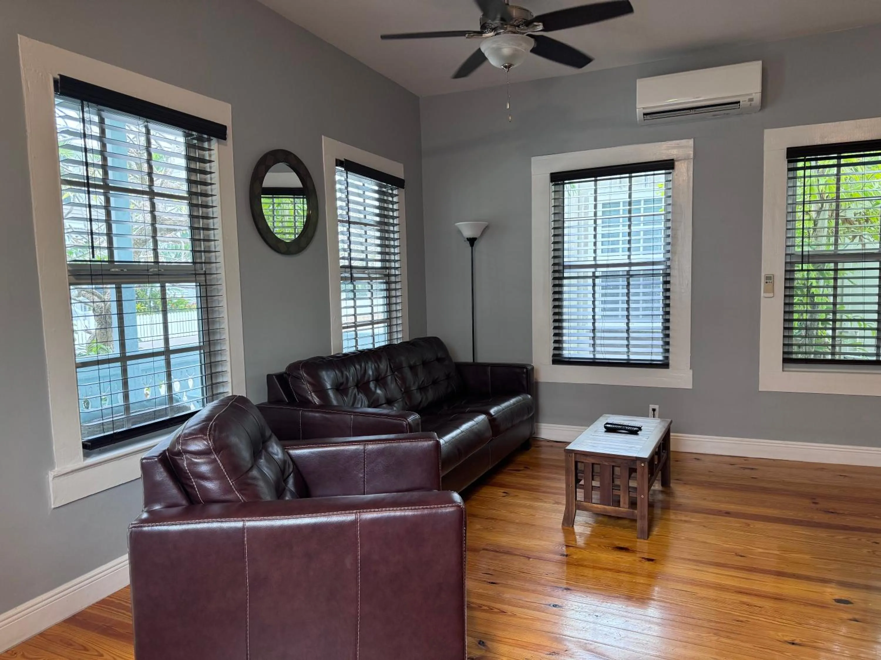 Courtney's Place Historic Cottages & Inns