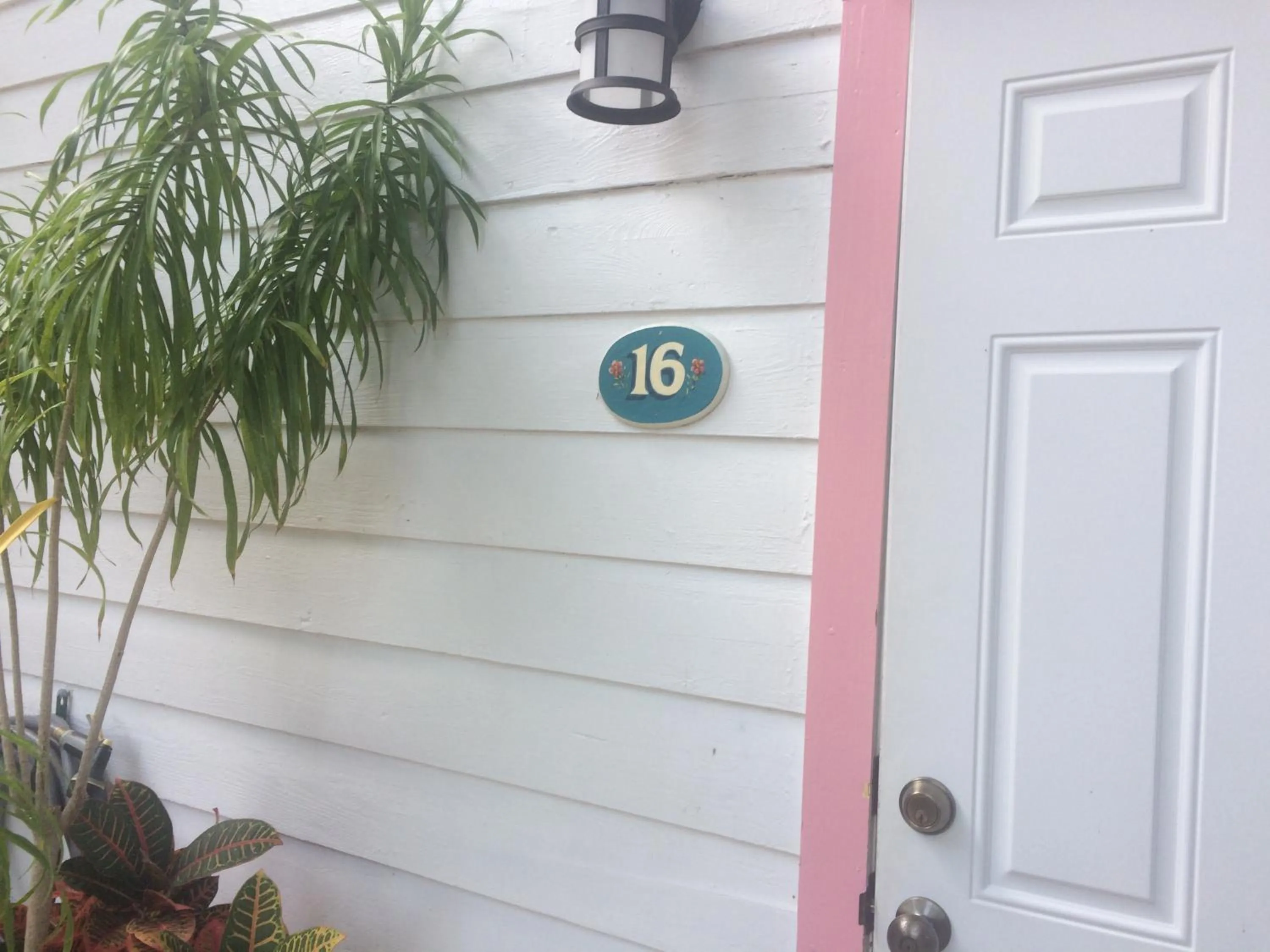 Courtney's Place Historic Cottages & Inns