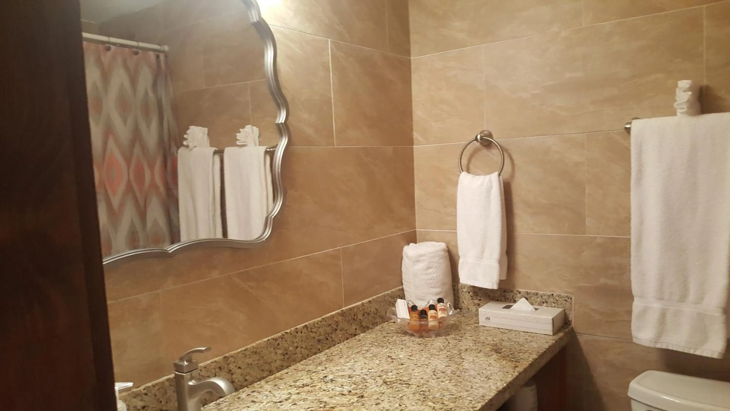 Courtney's Place Historic Cottages & Inns