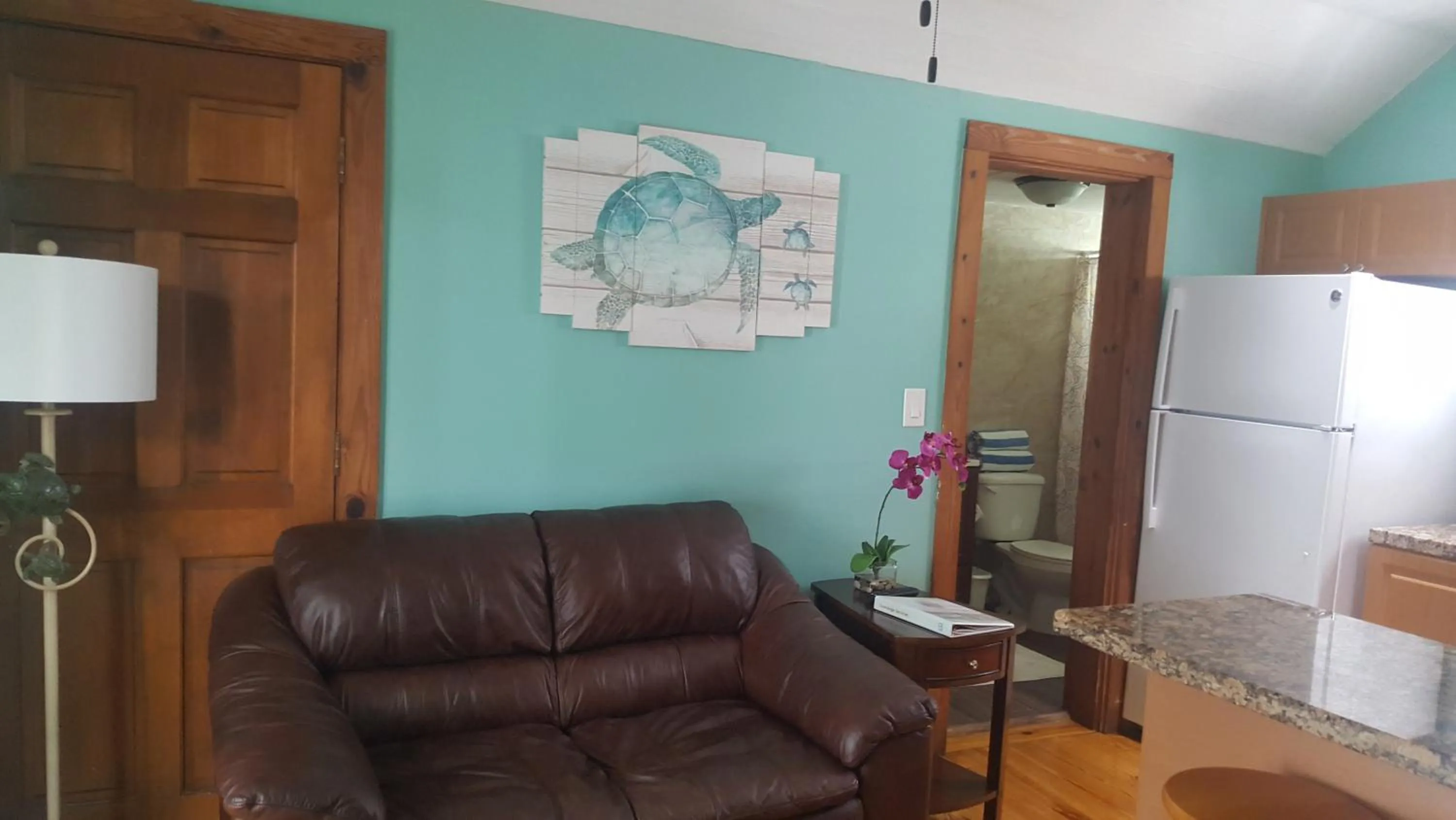 Courtney's Place Historic Cottages & Inns