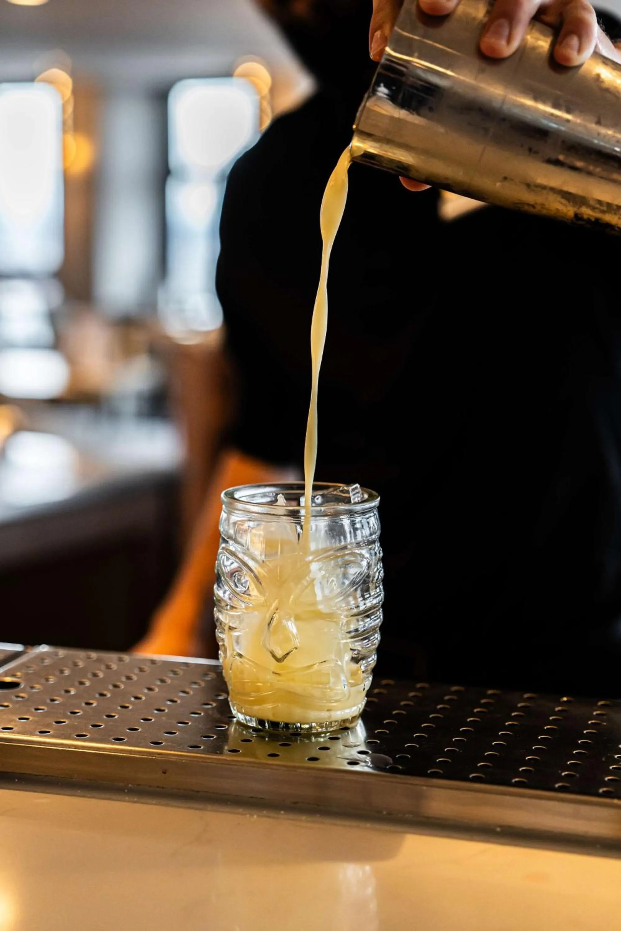 Lounge or bar in Radisson Blu Hotel, Lyon