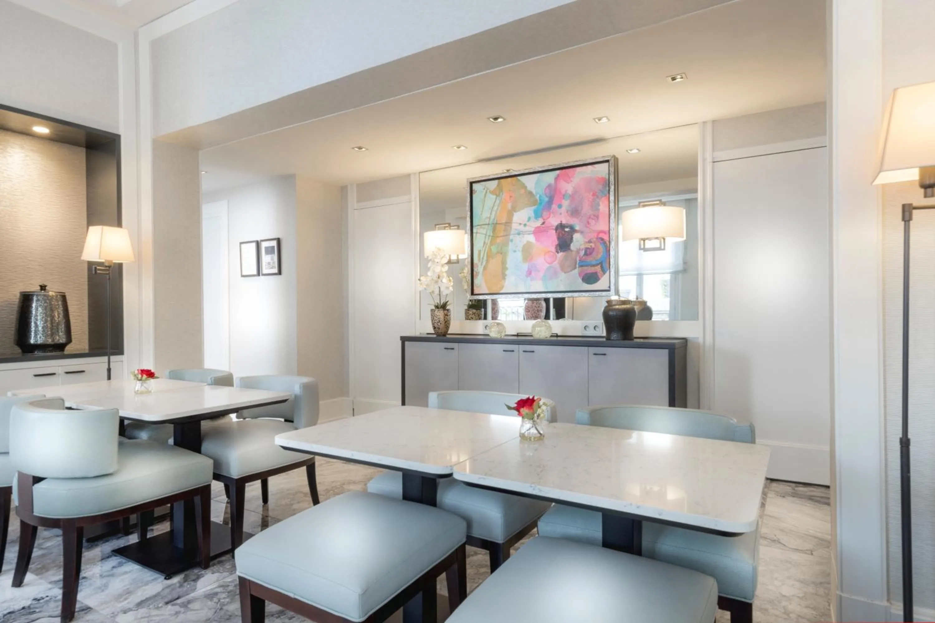 Lobby or reception in Hôtel Du Bois Champs-Elysées