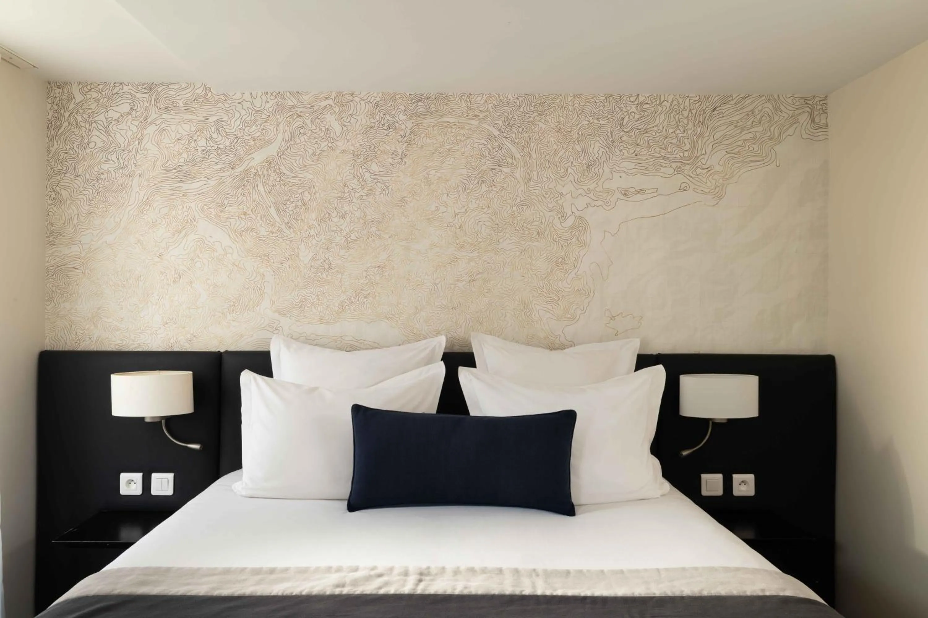 Bed in Queen Mary Opera