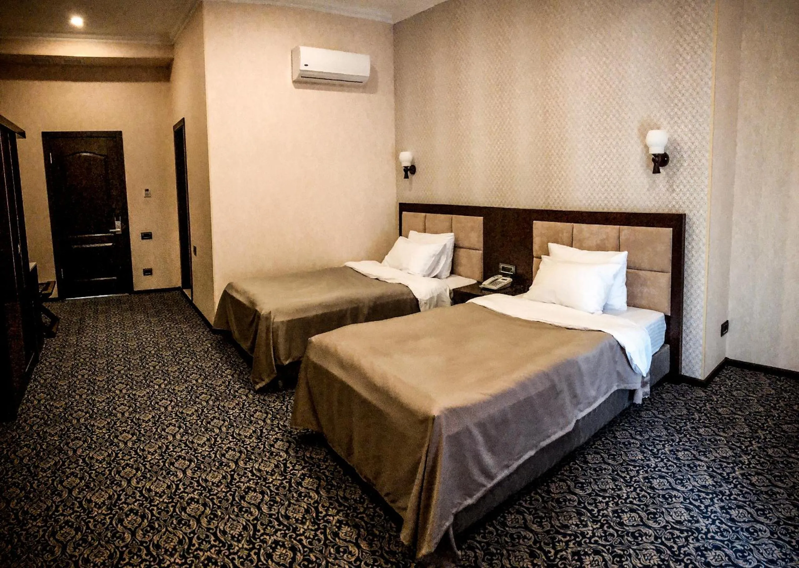 Photo of the whole room, Bed in Ruma Qala Hotel