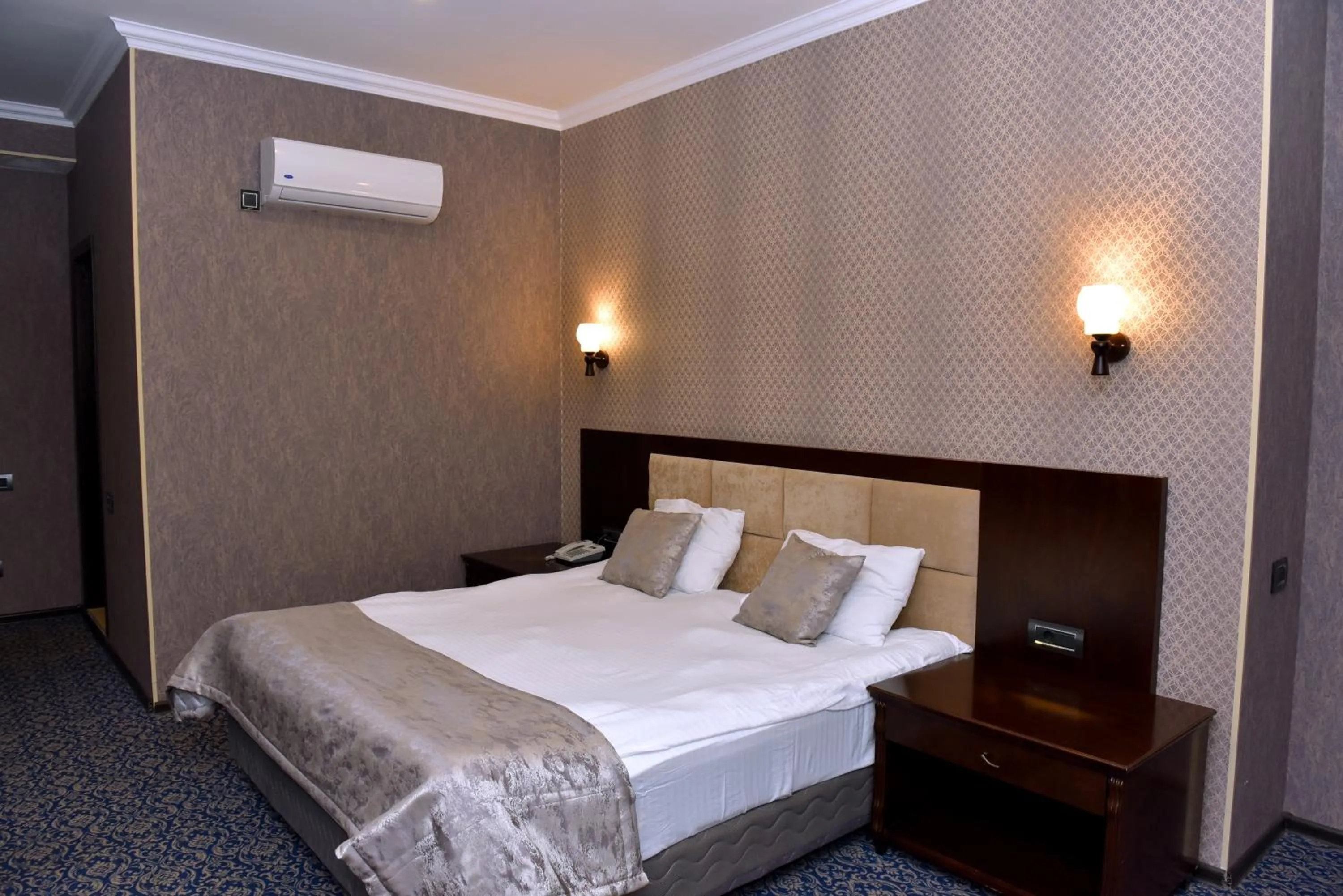 Bed in Ruma Qala Hotel