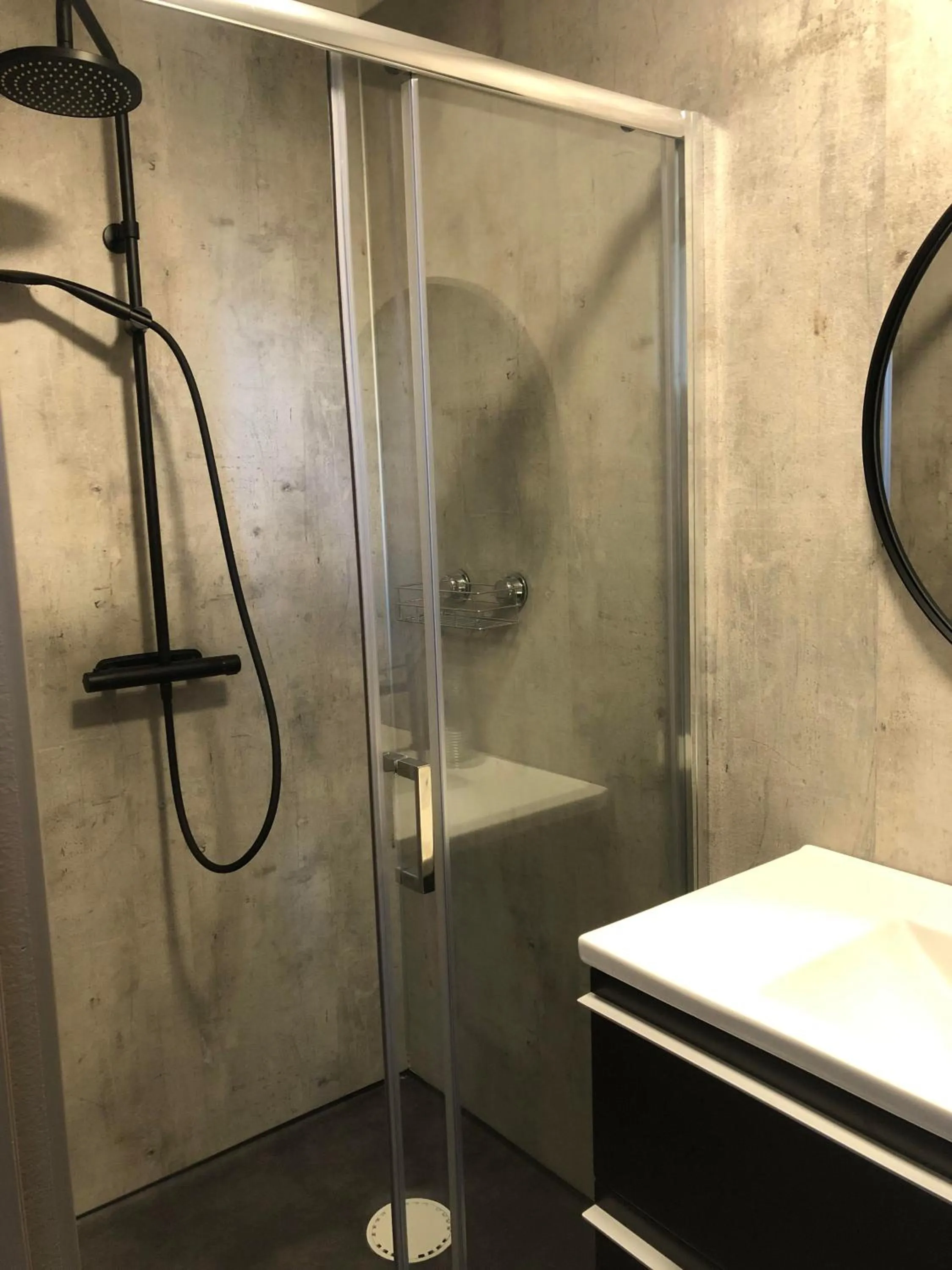 Bathroom in Sjugare Gård Bed & Breakfast