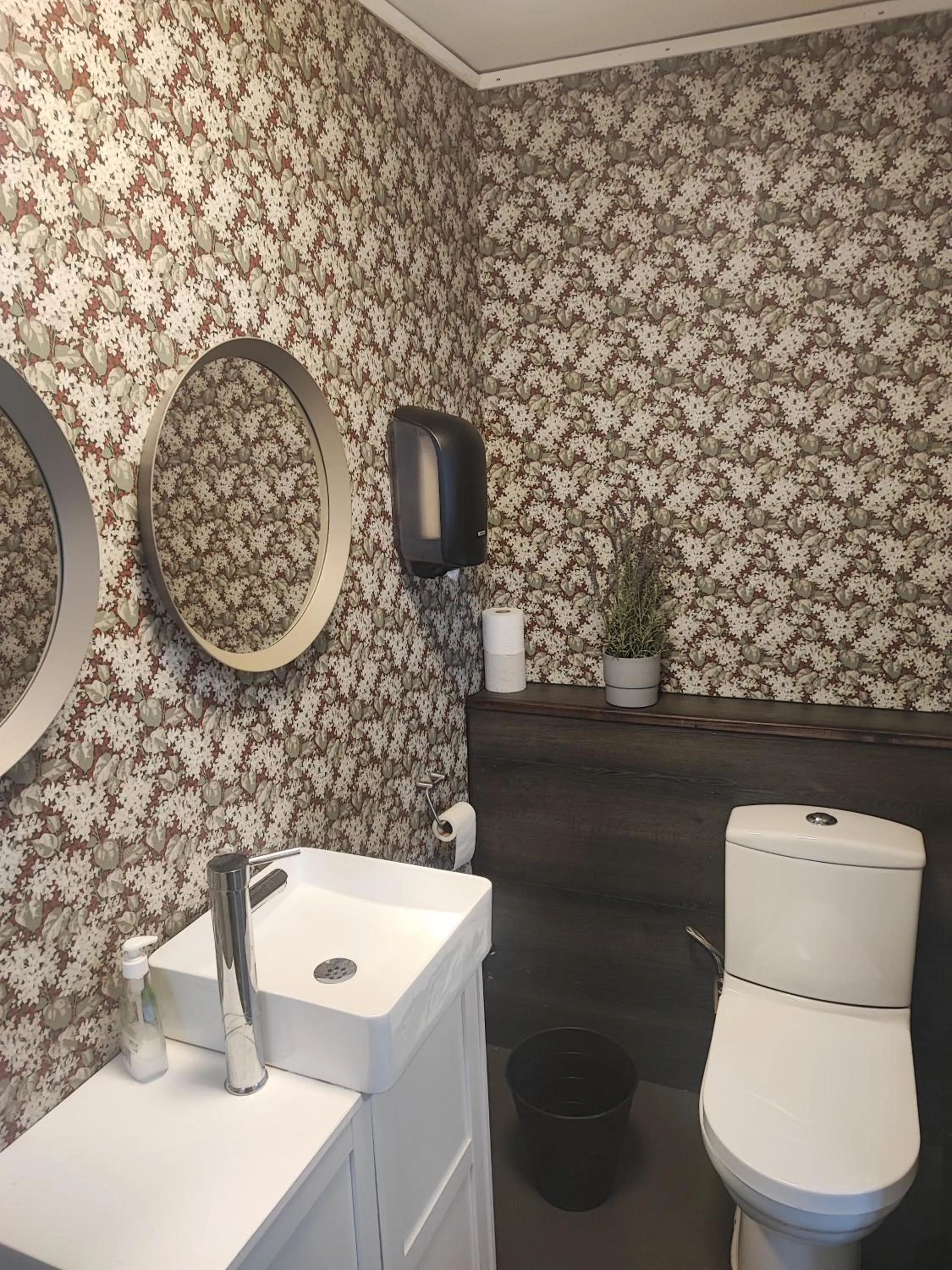 Sjugare Gård Bed & Breakfast