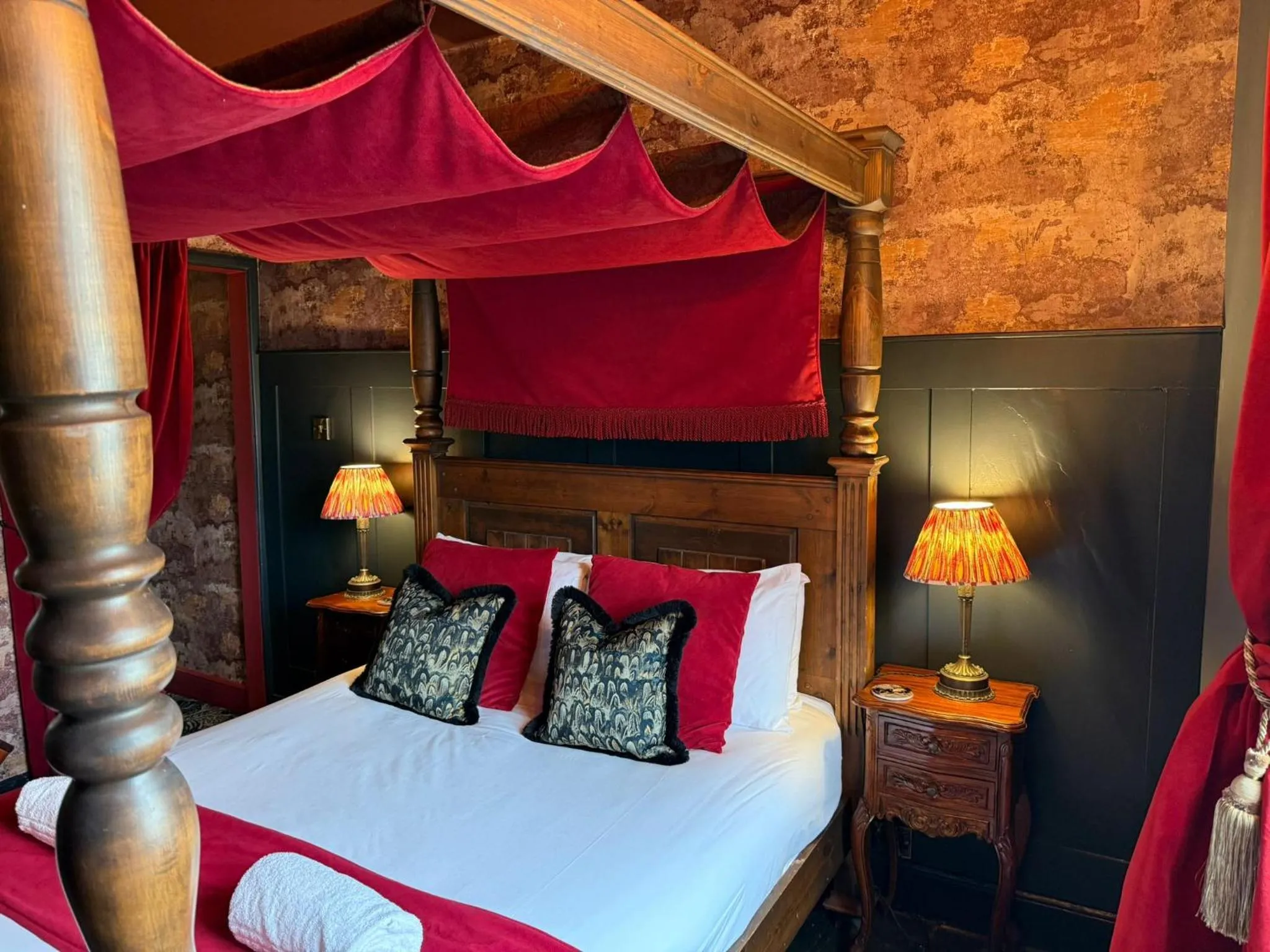 Bed in Golden Fleece York