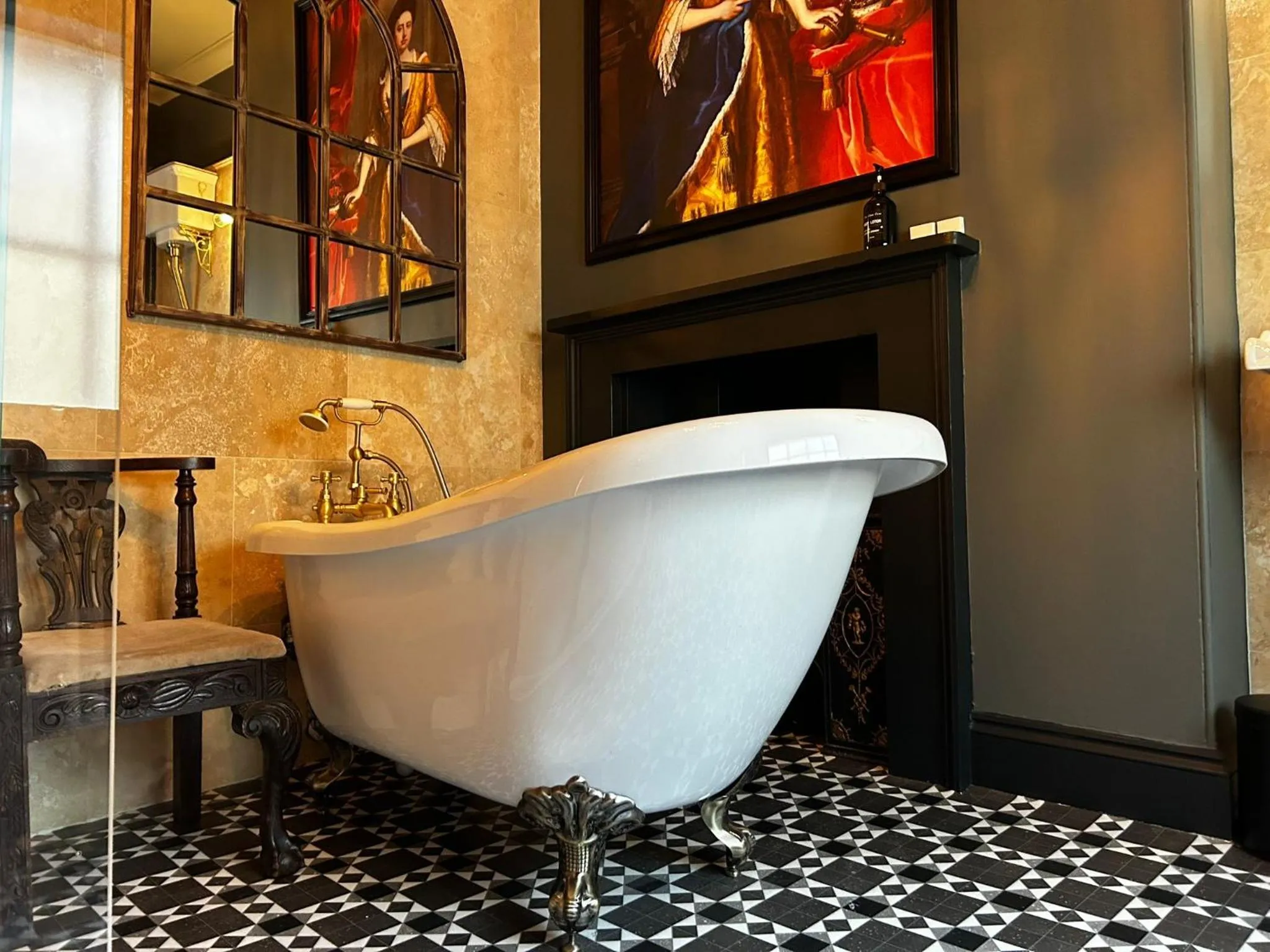 Bathroom in Golden Fleece York