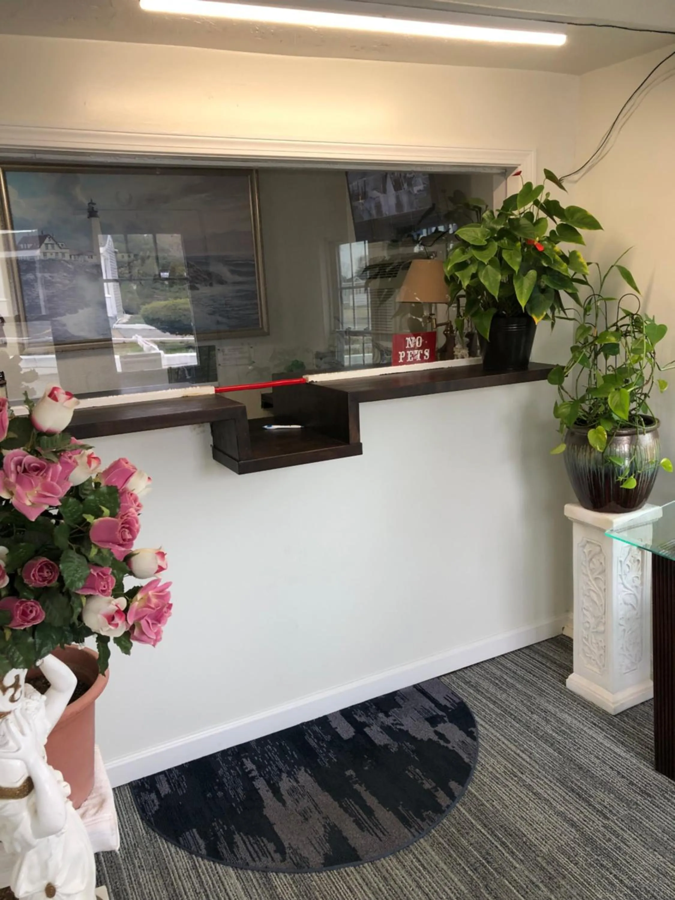 Lobby or reception in Rosewood Motel