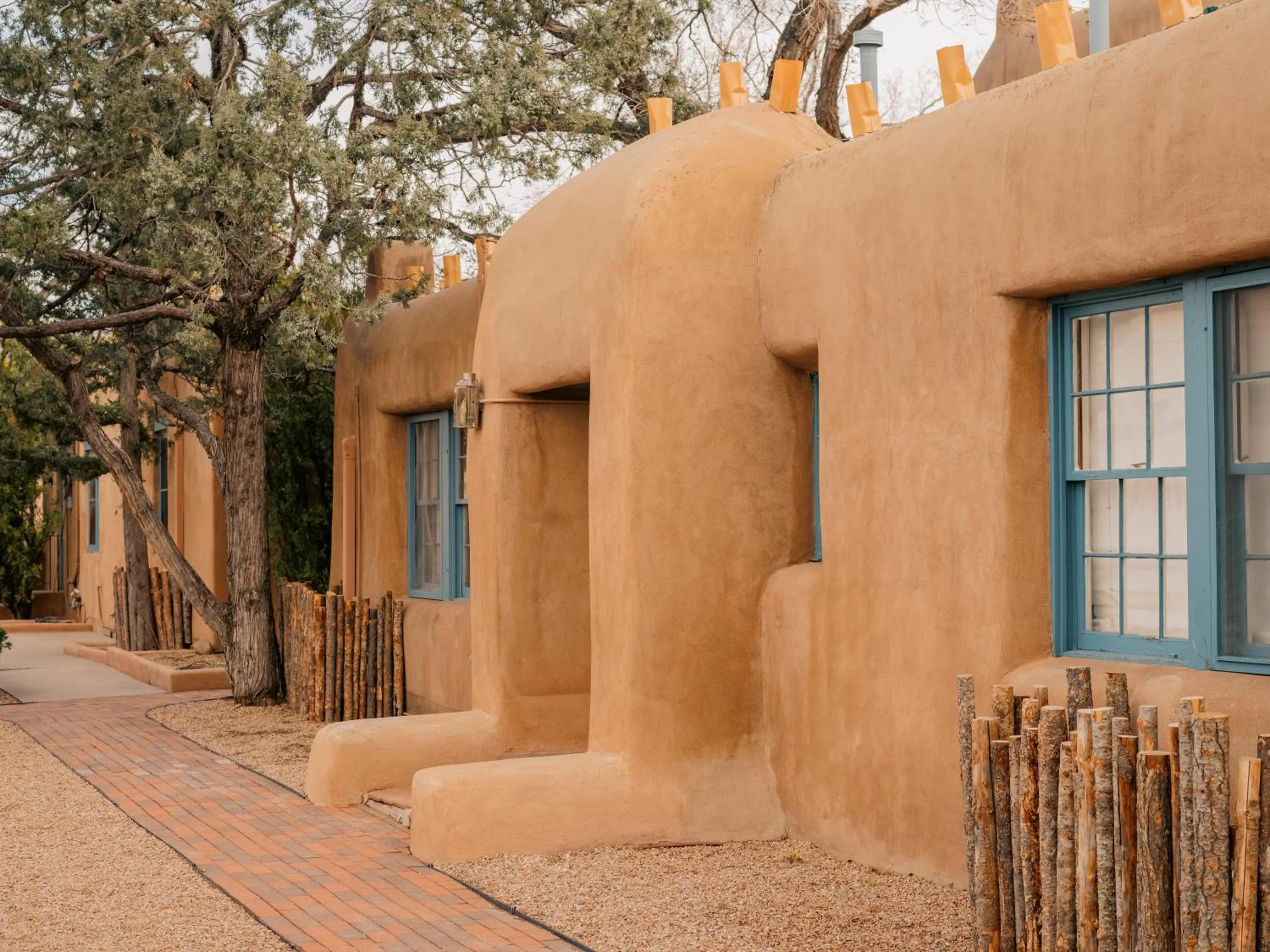 Property building in Pueblo Bonito Inn