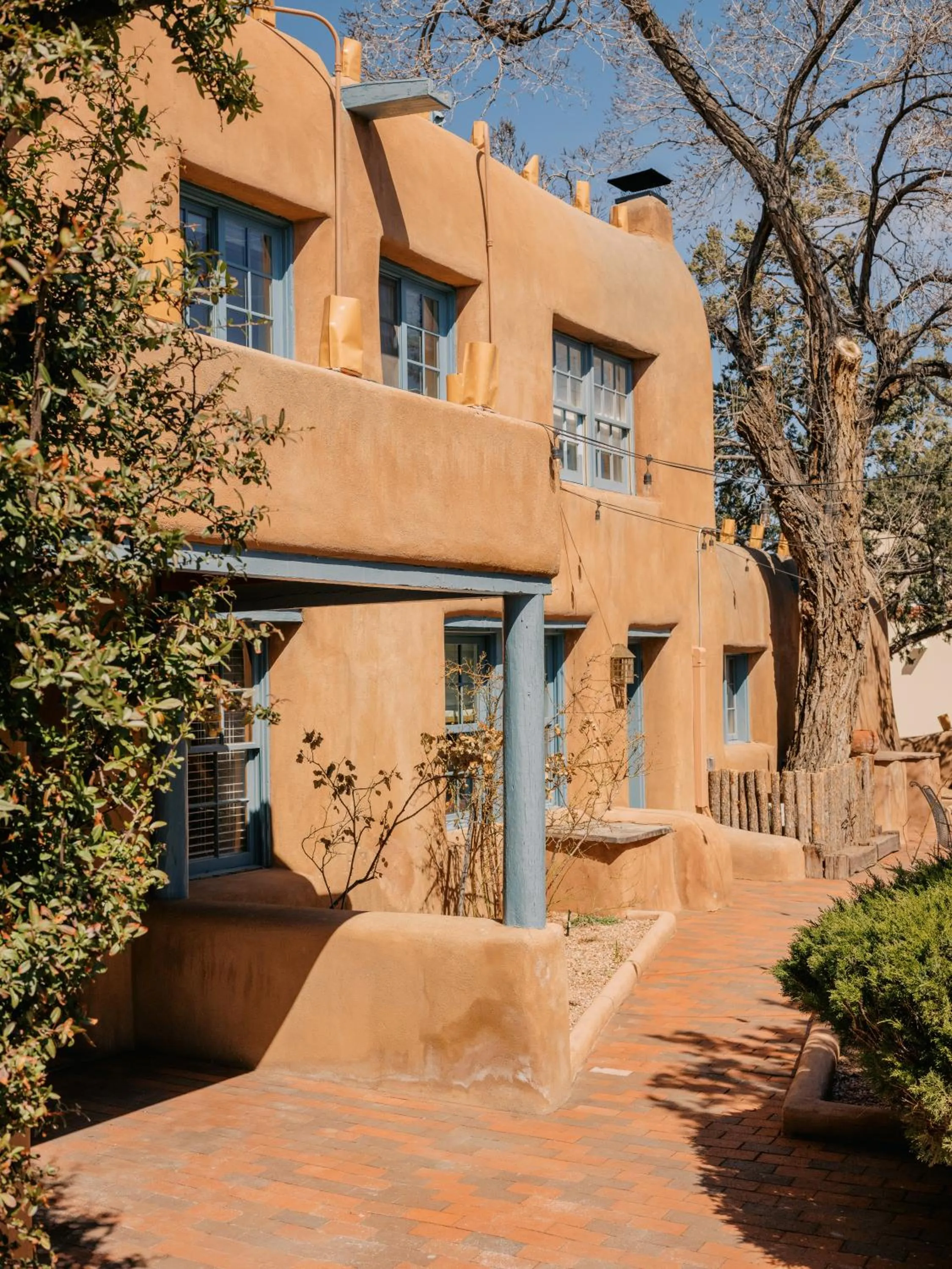 Property building in Pueblo Bonito Inn