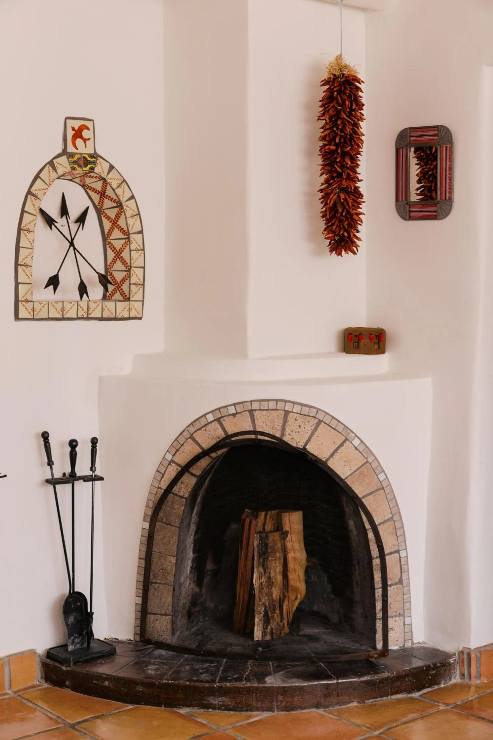 Decorative detail in Pueblo Bonito Inn