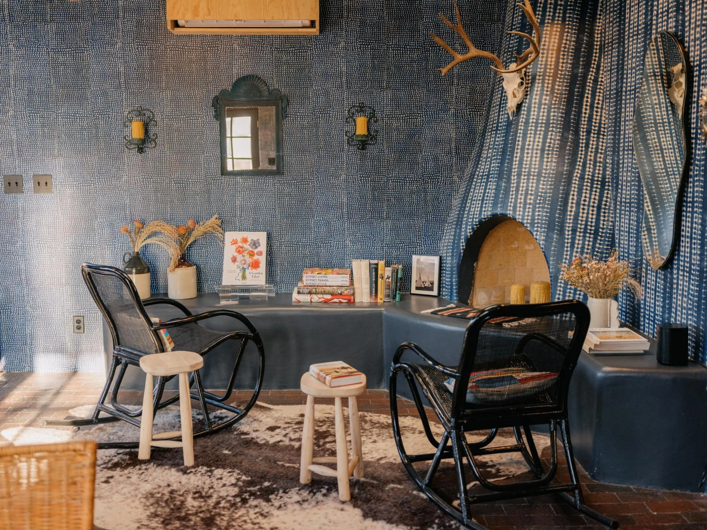 Lobby or reception in Pueblo Bonito Inn