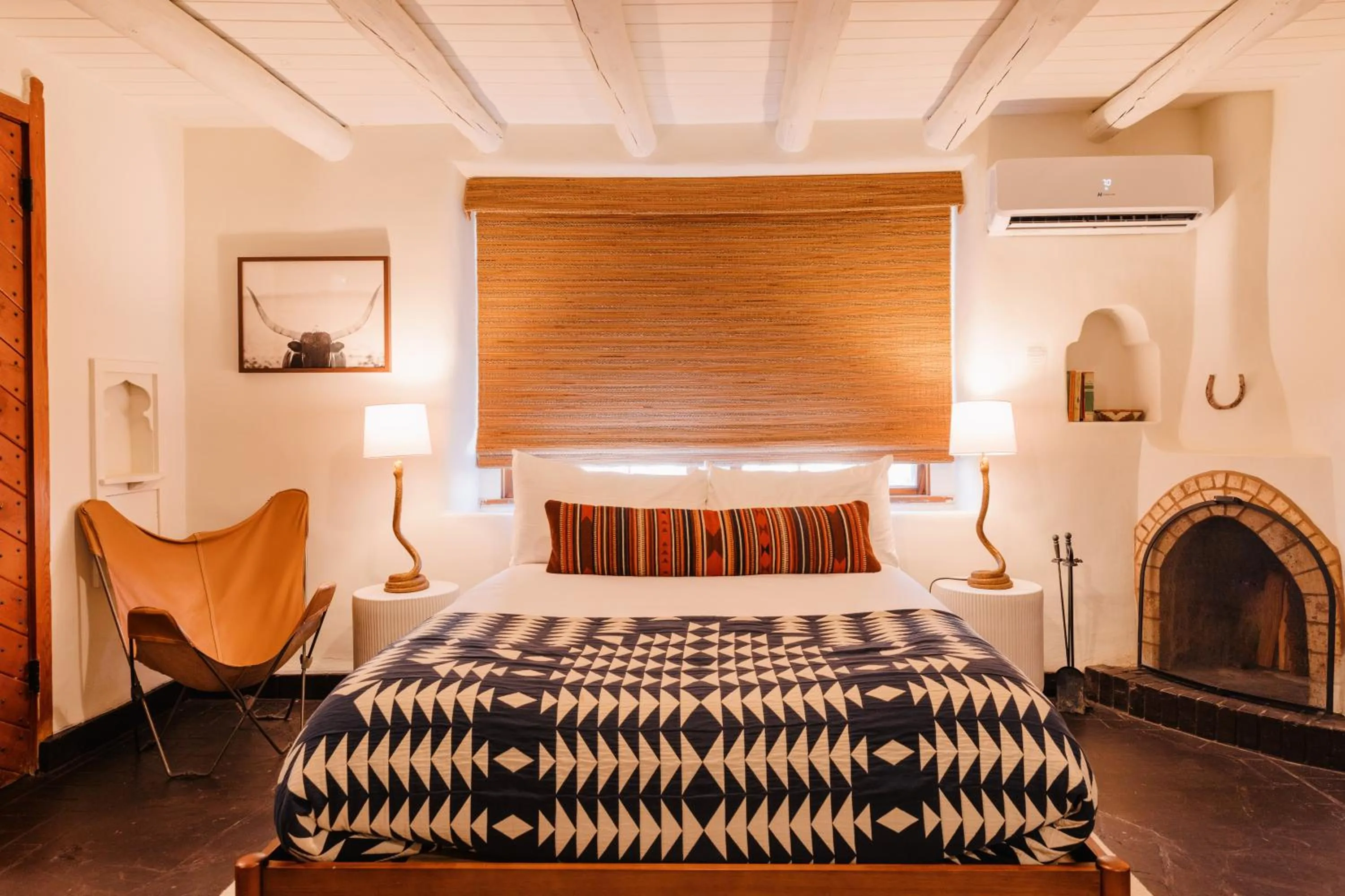 Bed in Pueblo Bonito Inn