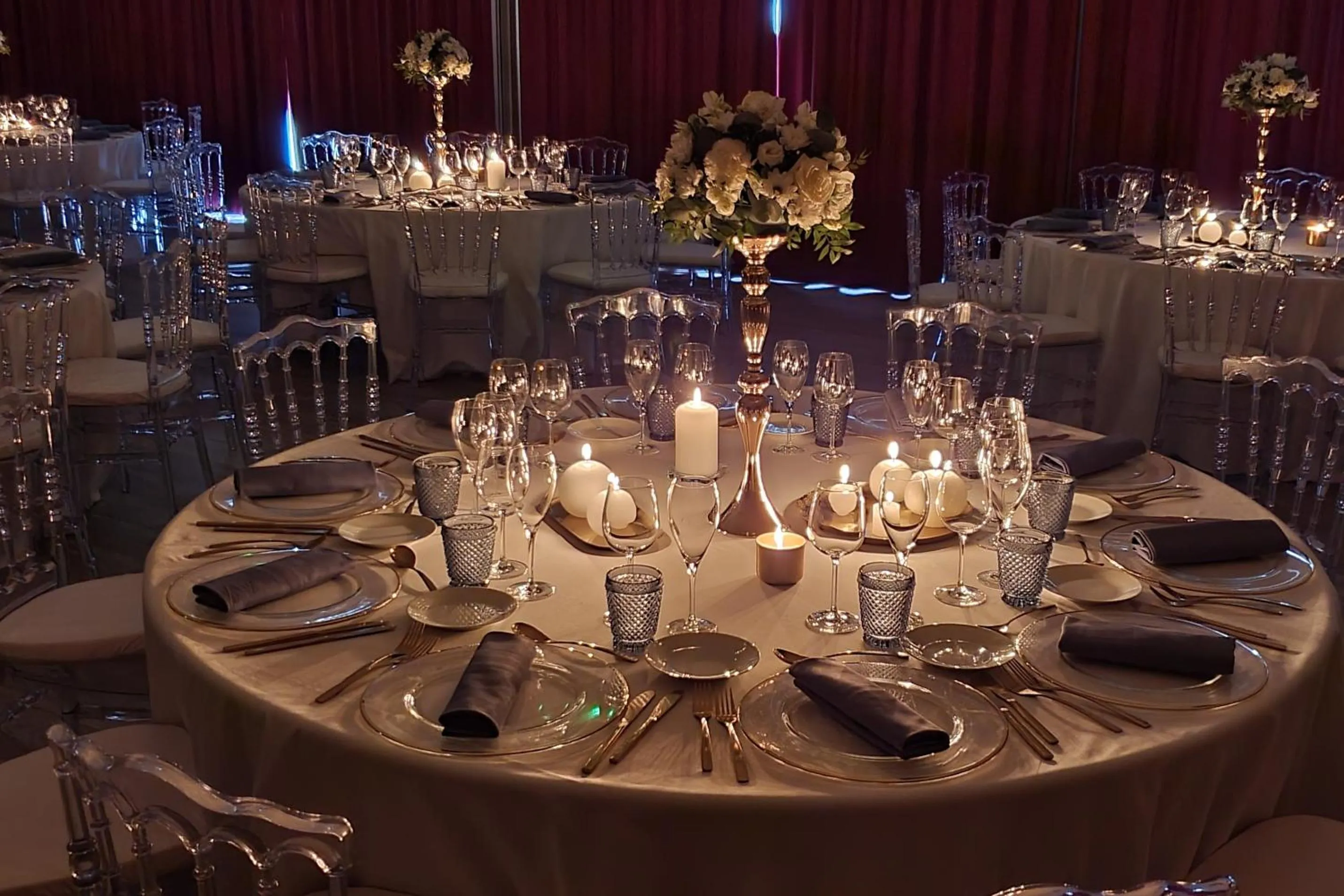 Restaurant/places to eat in Le M & Spa Bordeaux Aéroport by Hôtels & Préférence