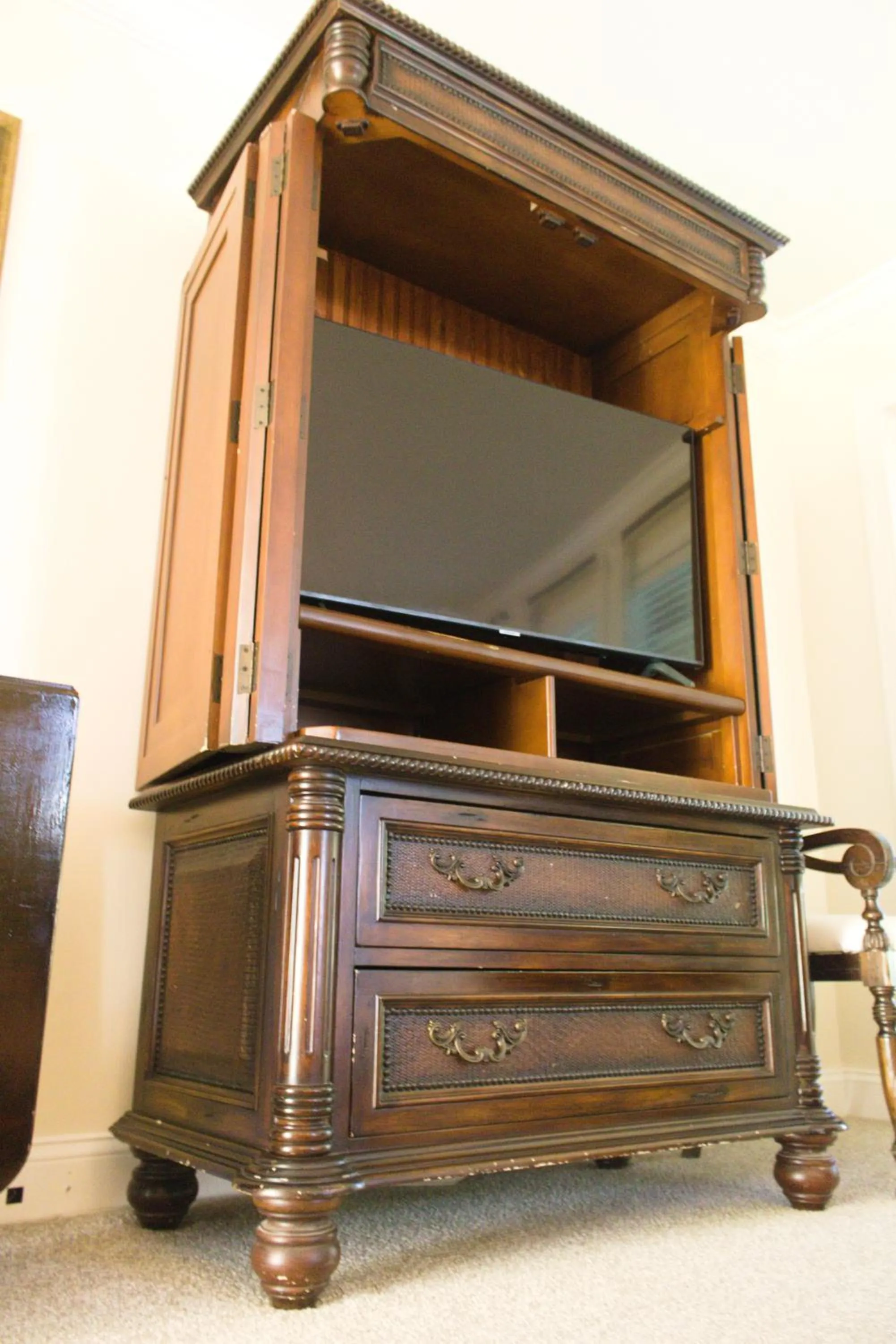 TV and multimedia in The Caribbean Court Boutique Hotel