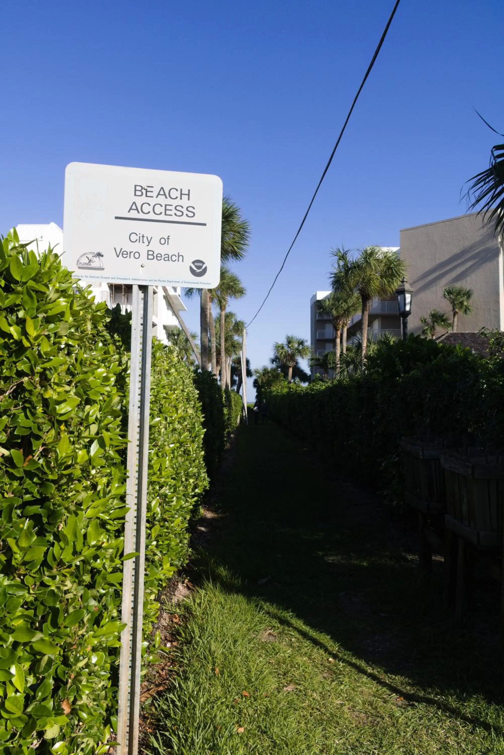 Beach in The Caribbean Court Boutique Hotel