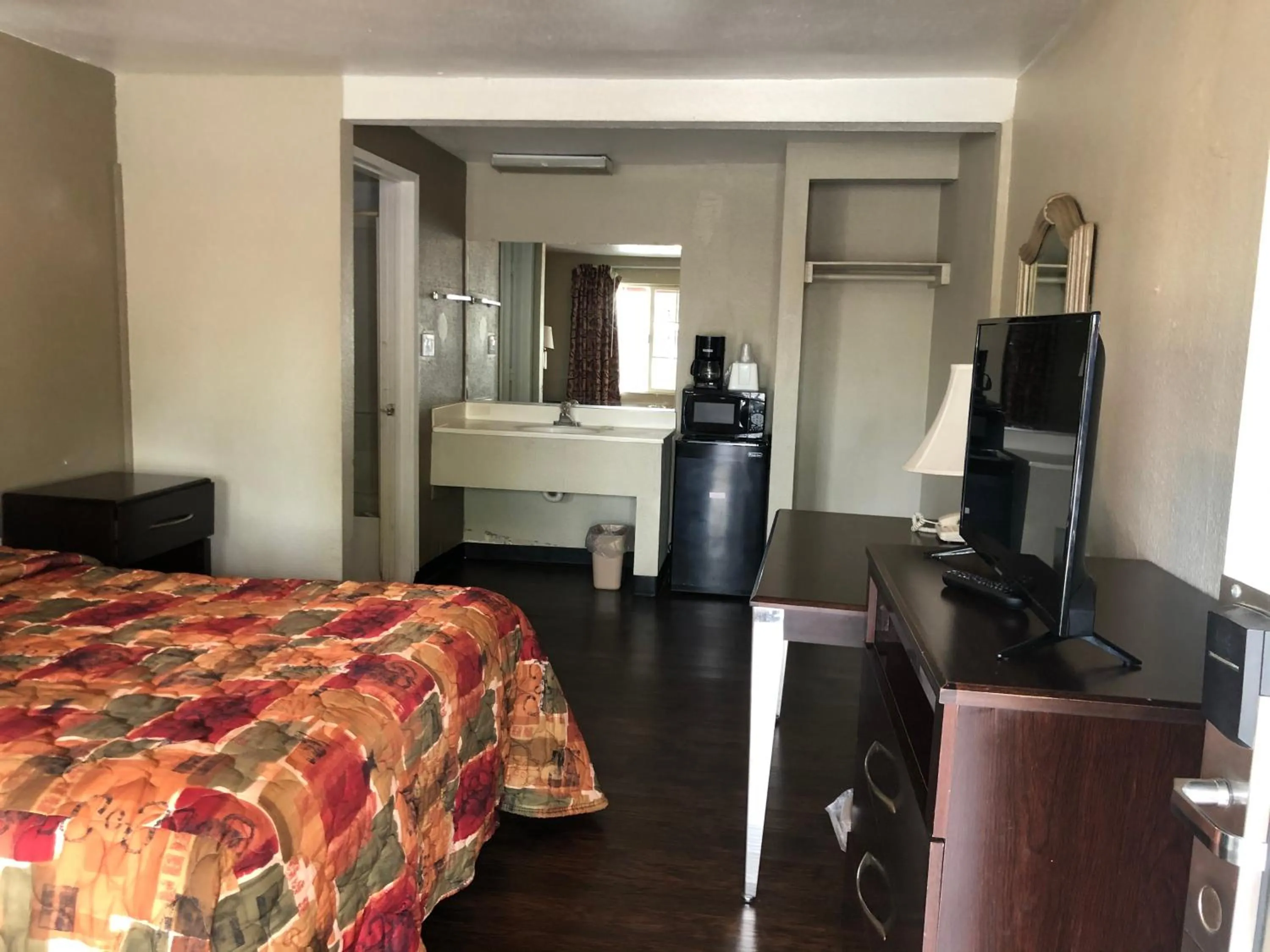 Bed in Haven Inn of Chico