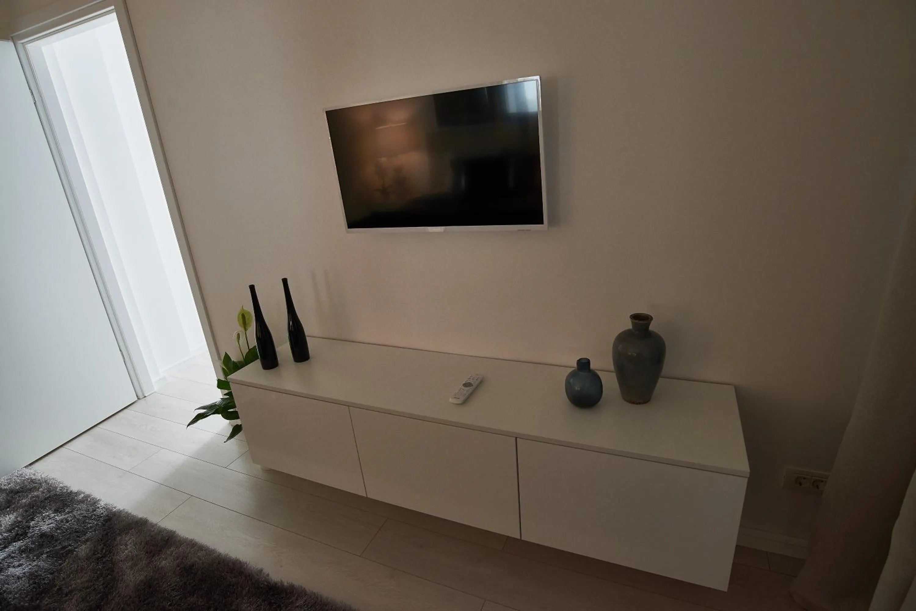 Photo of the whole room in Metropole Apartments Old Town