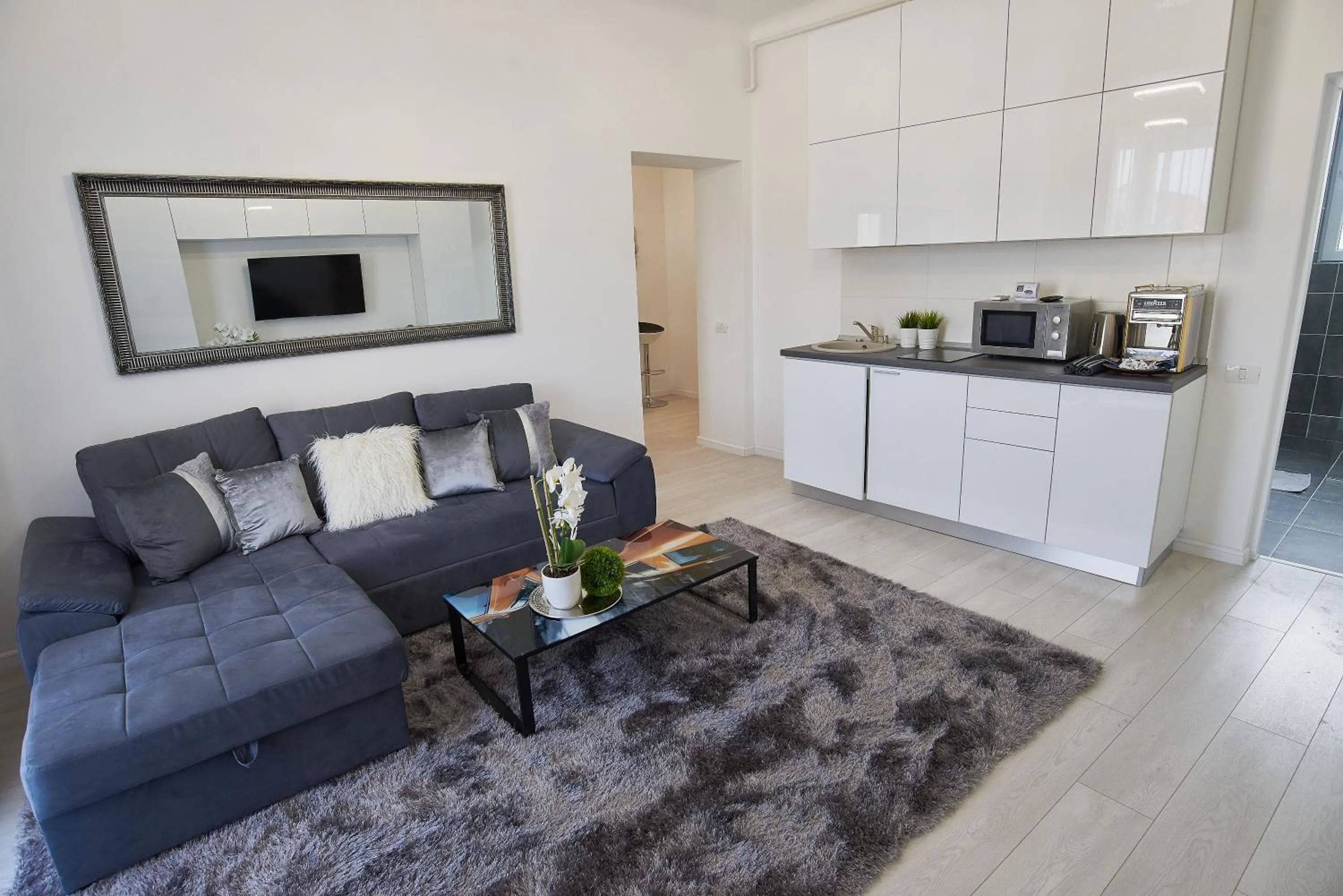 Living room in Metropole Apartments Old Town