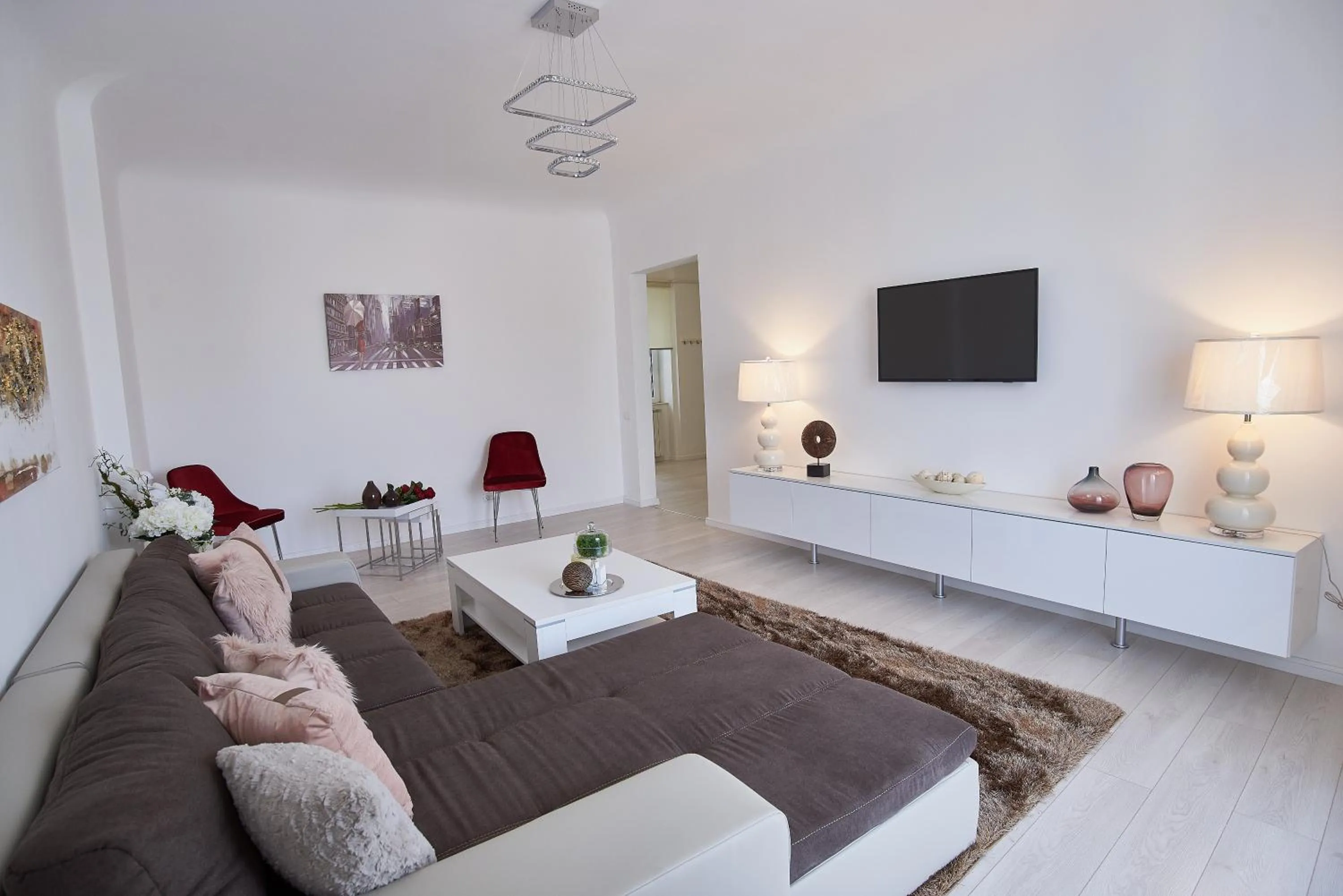 Living room, Bed in Metropole Apartments Old Town