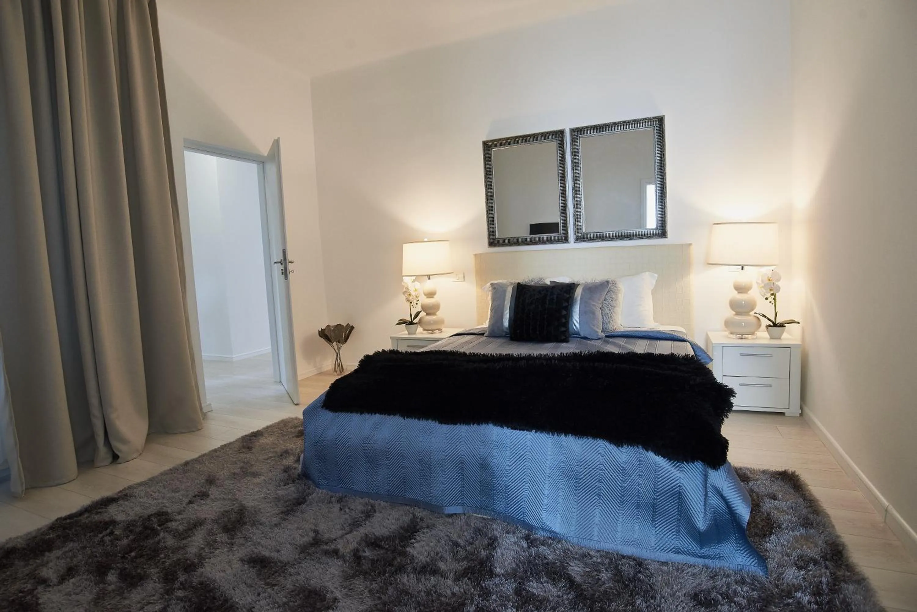 Photo of the whole room, Bed in Metropole Apartments Old Town