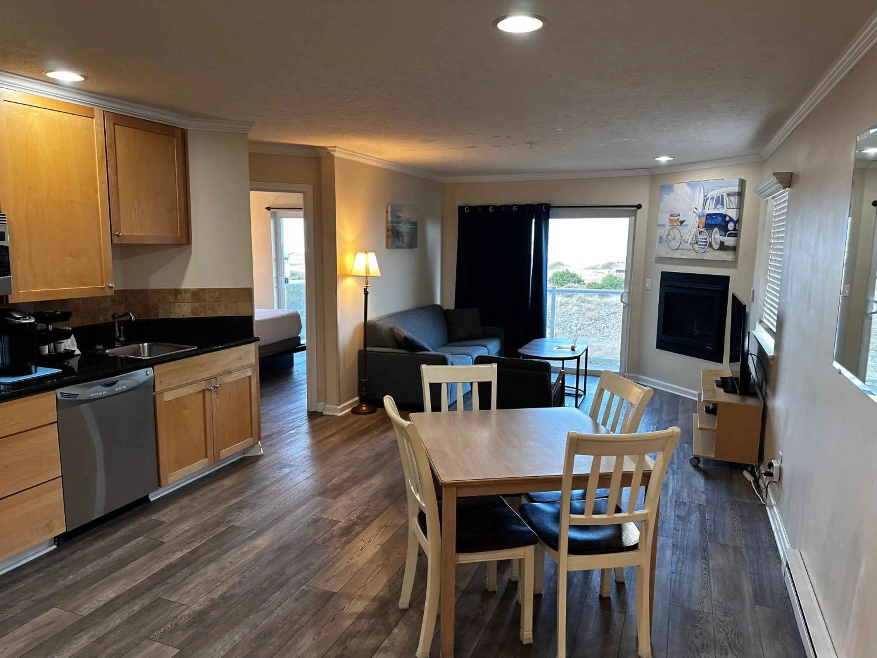 Oceanfront Deluxe 2 Bedroom Suite in Inn at the Shore Oceanfront Deluxe 2 Bedroom Suite in Inn at the Shore