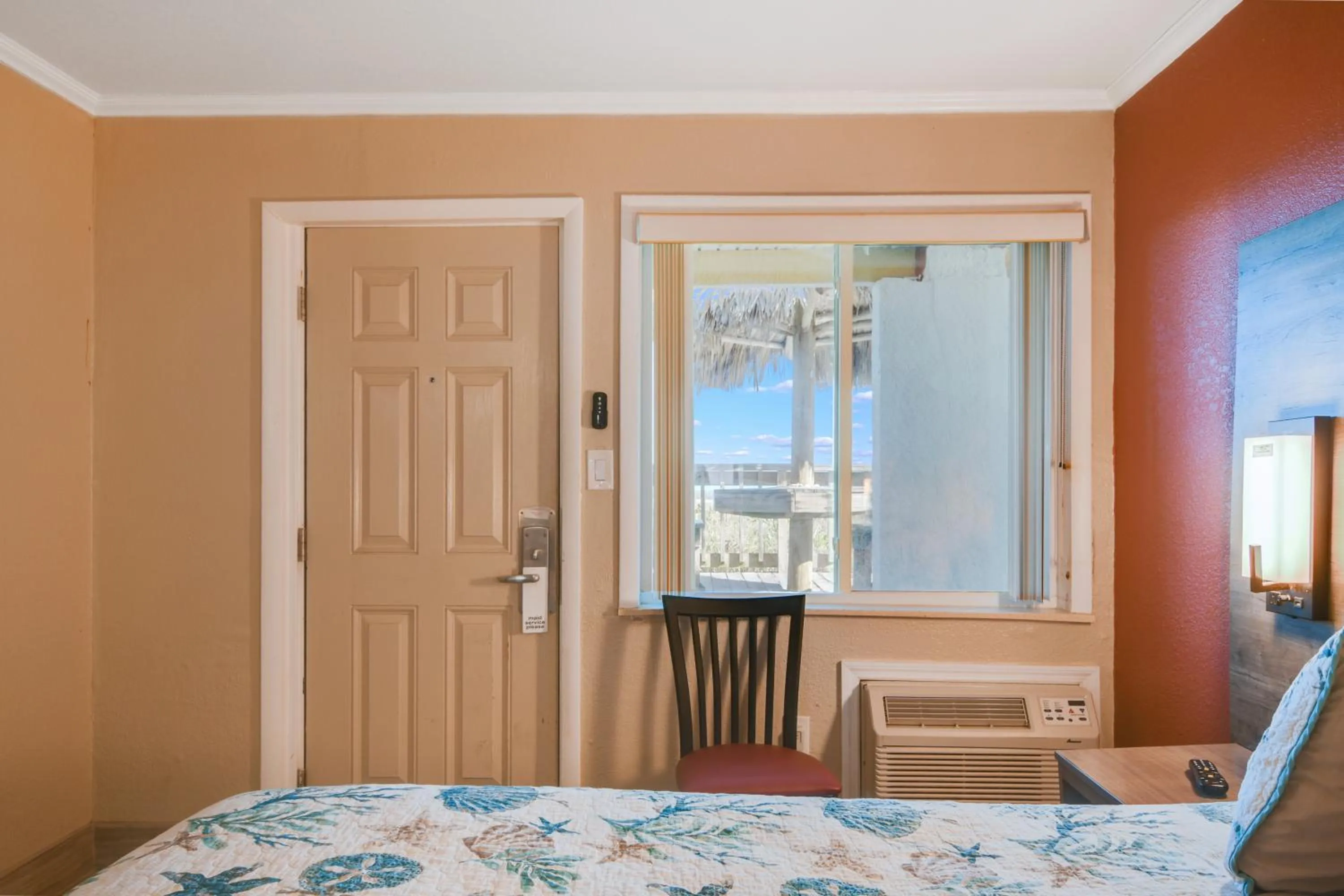 Bed in Anthony's on the Beach