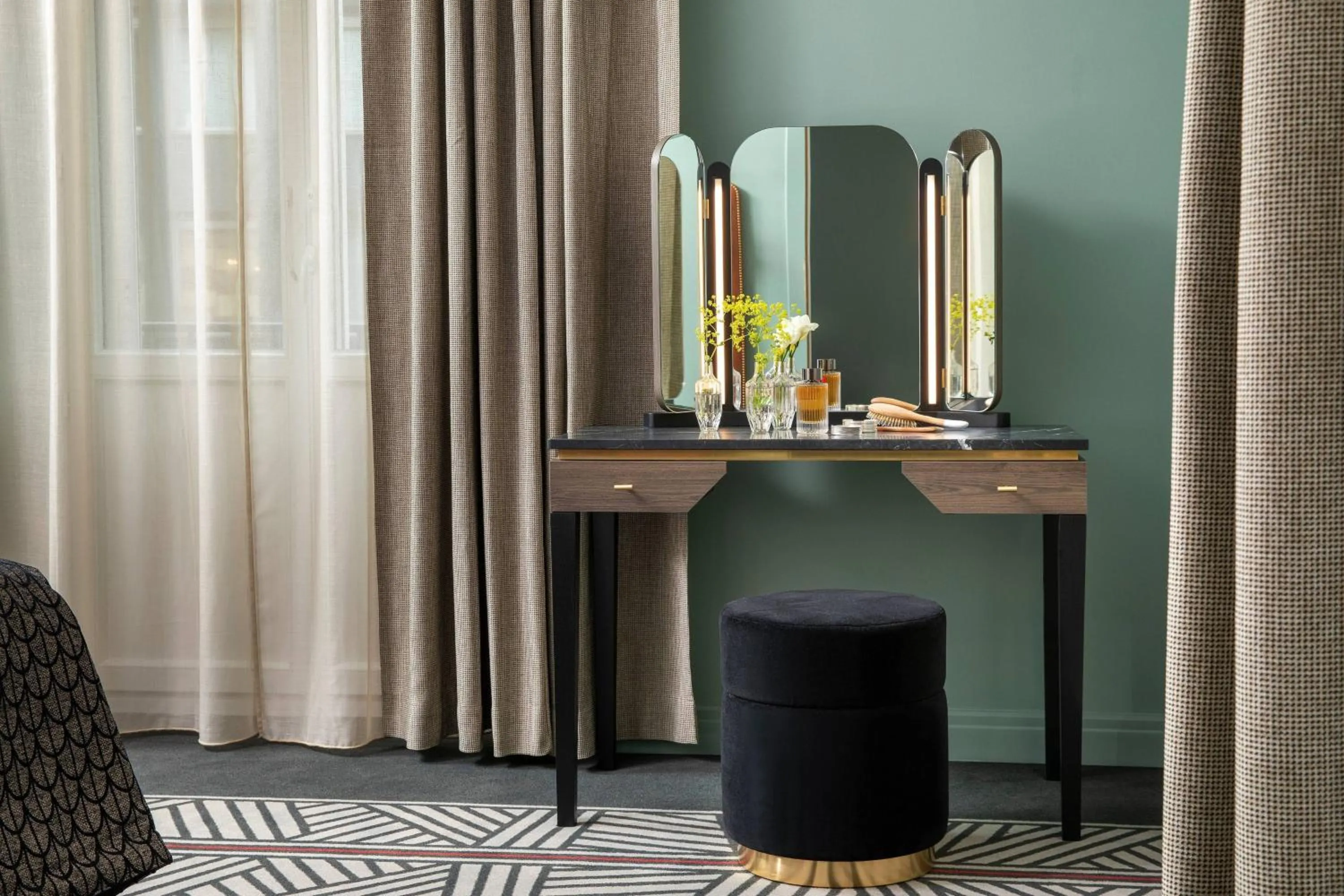 Photo of the whole room in Maison Rouge Strasbourg Hotel & Spa, Autograph Collection