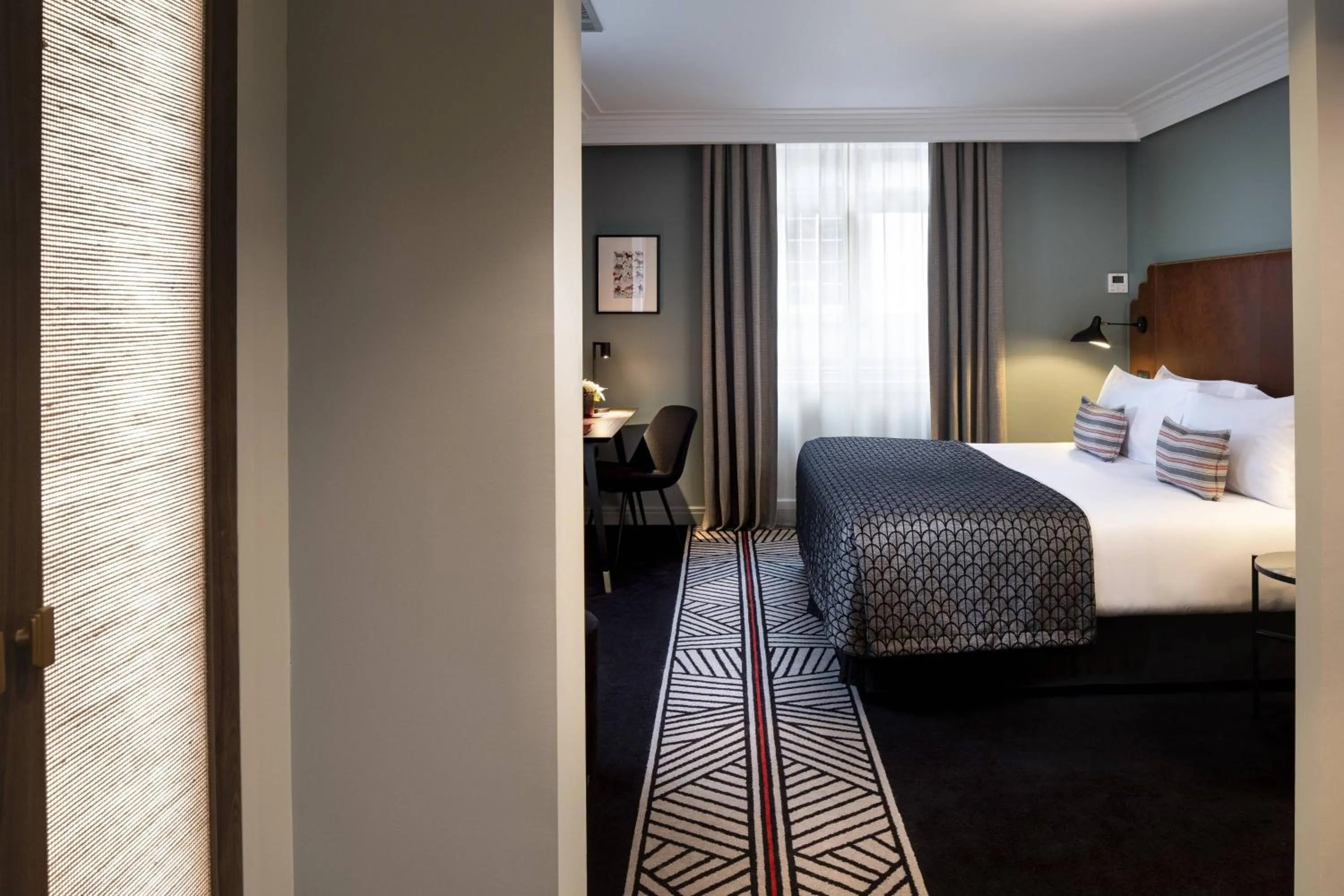 Photo of the whole room, Bed in Maison Rouge Strasbourg Hotel & Spa, Autograph Collection