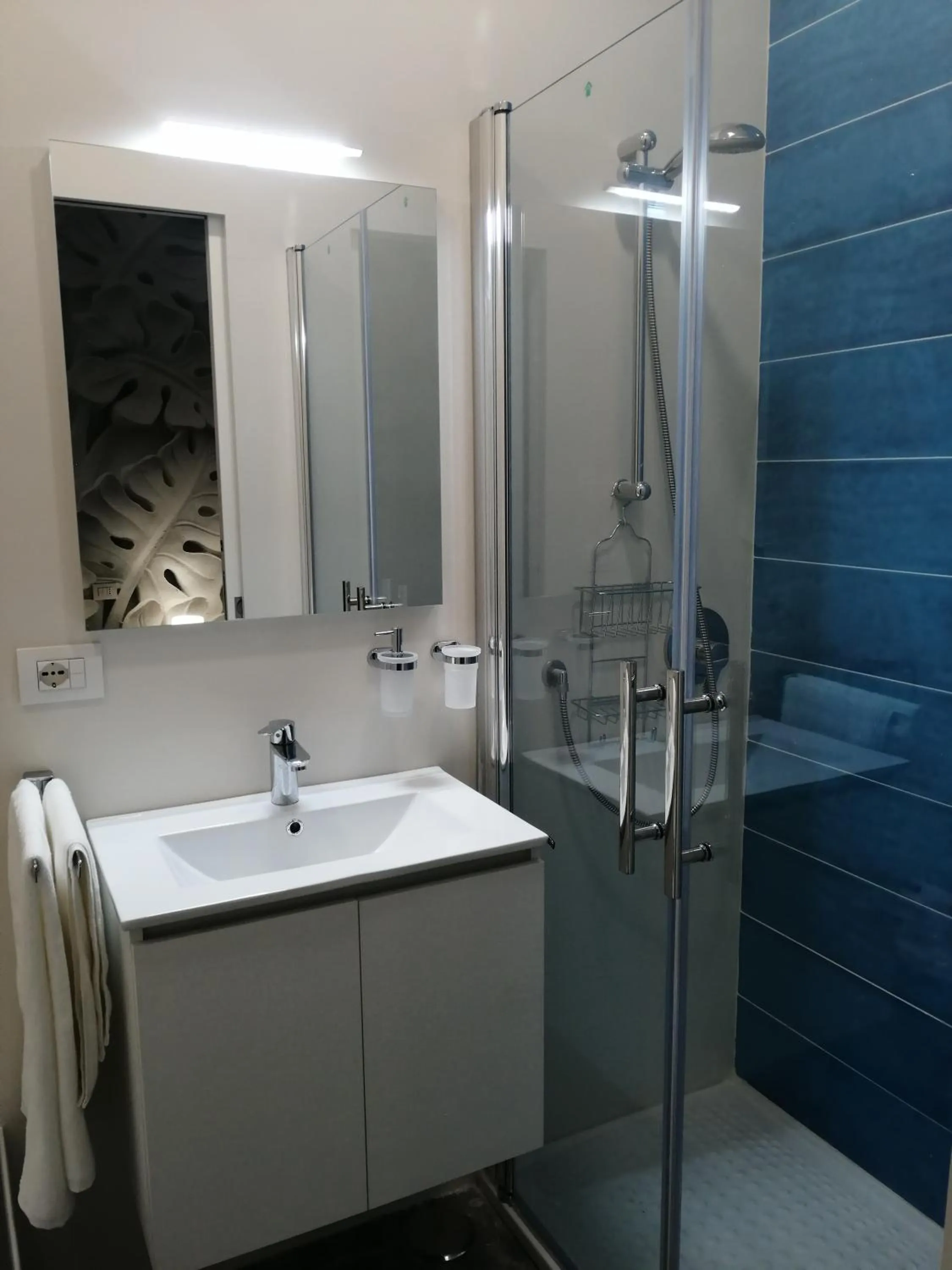 Shower in B&B Casa Malù