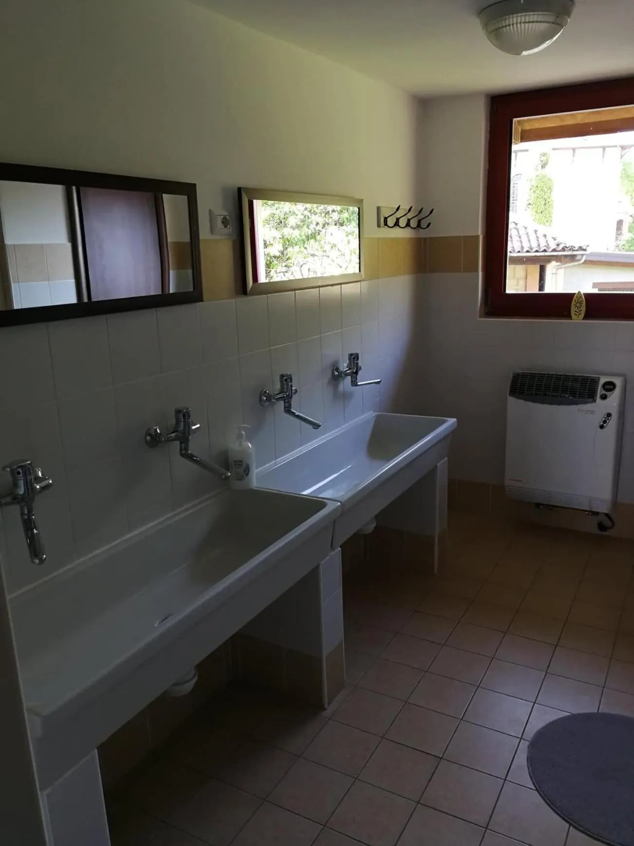 Bathroom in OSTELLO DI SAN GERMANO
