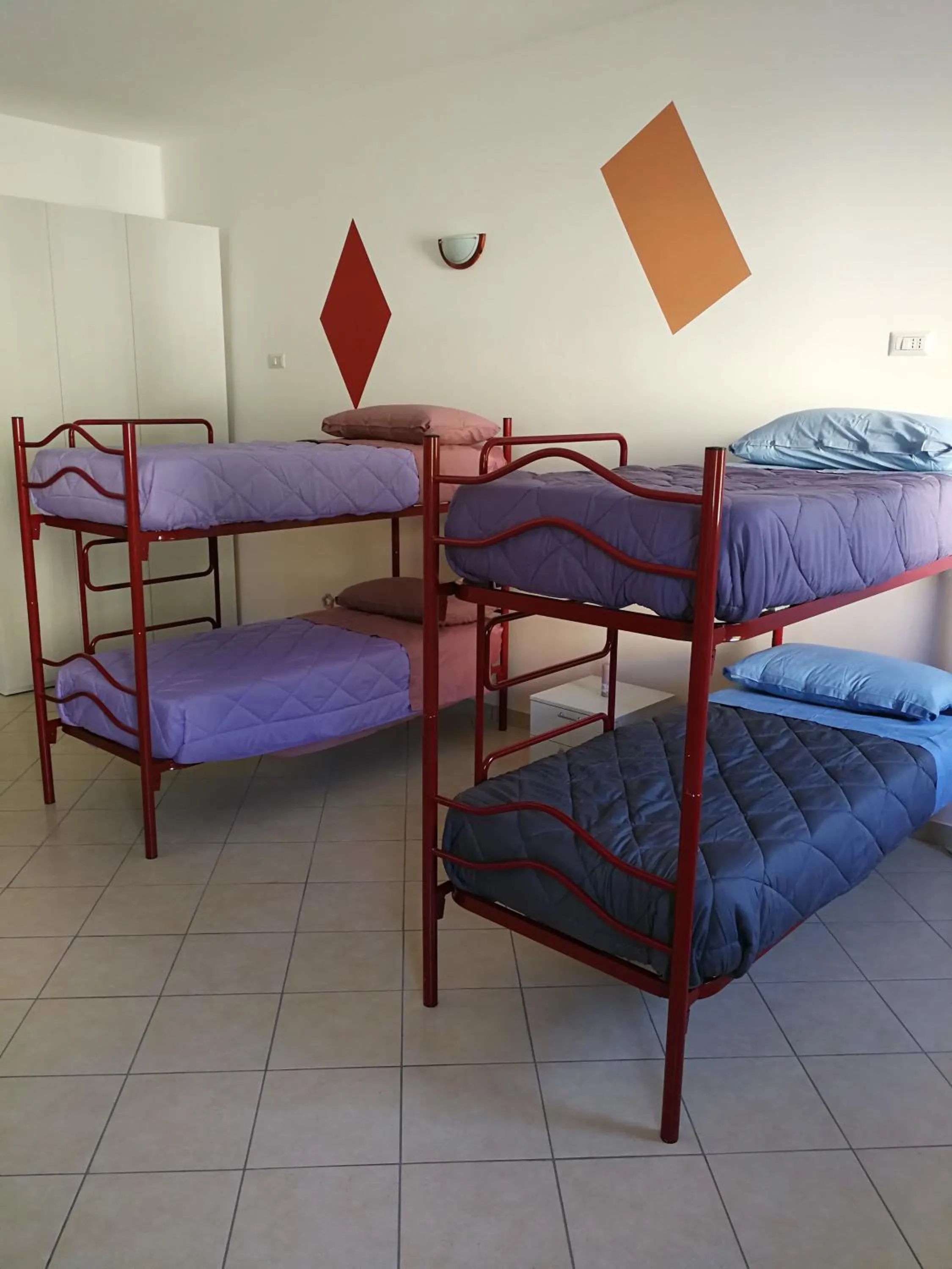 bunk bed, Bed in OSTELLO DI SAN GERMANO