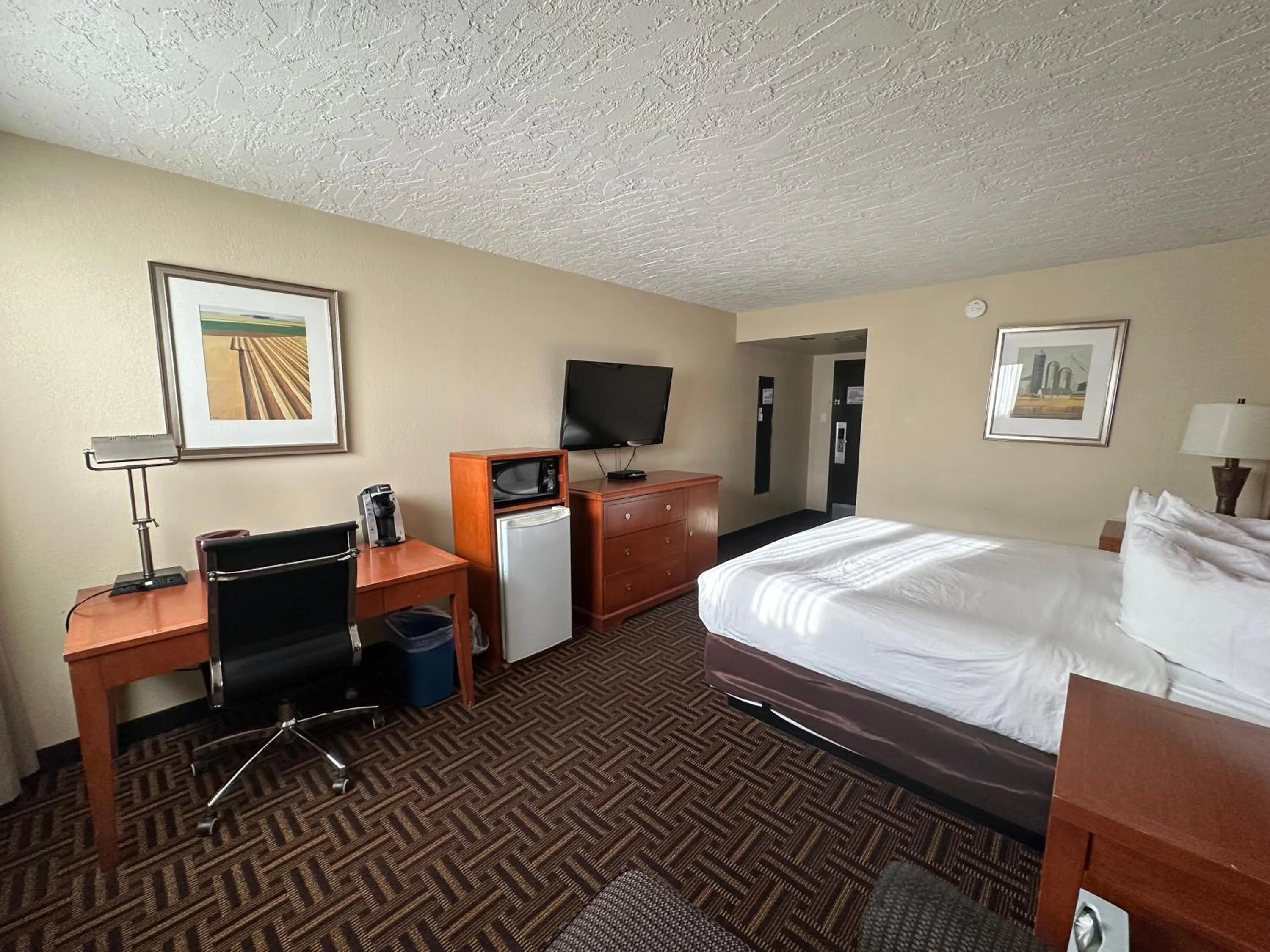 Bed in Wyndham Garden Medicine Hat Conference Center