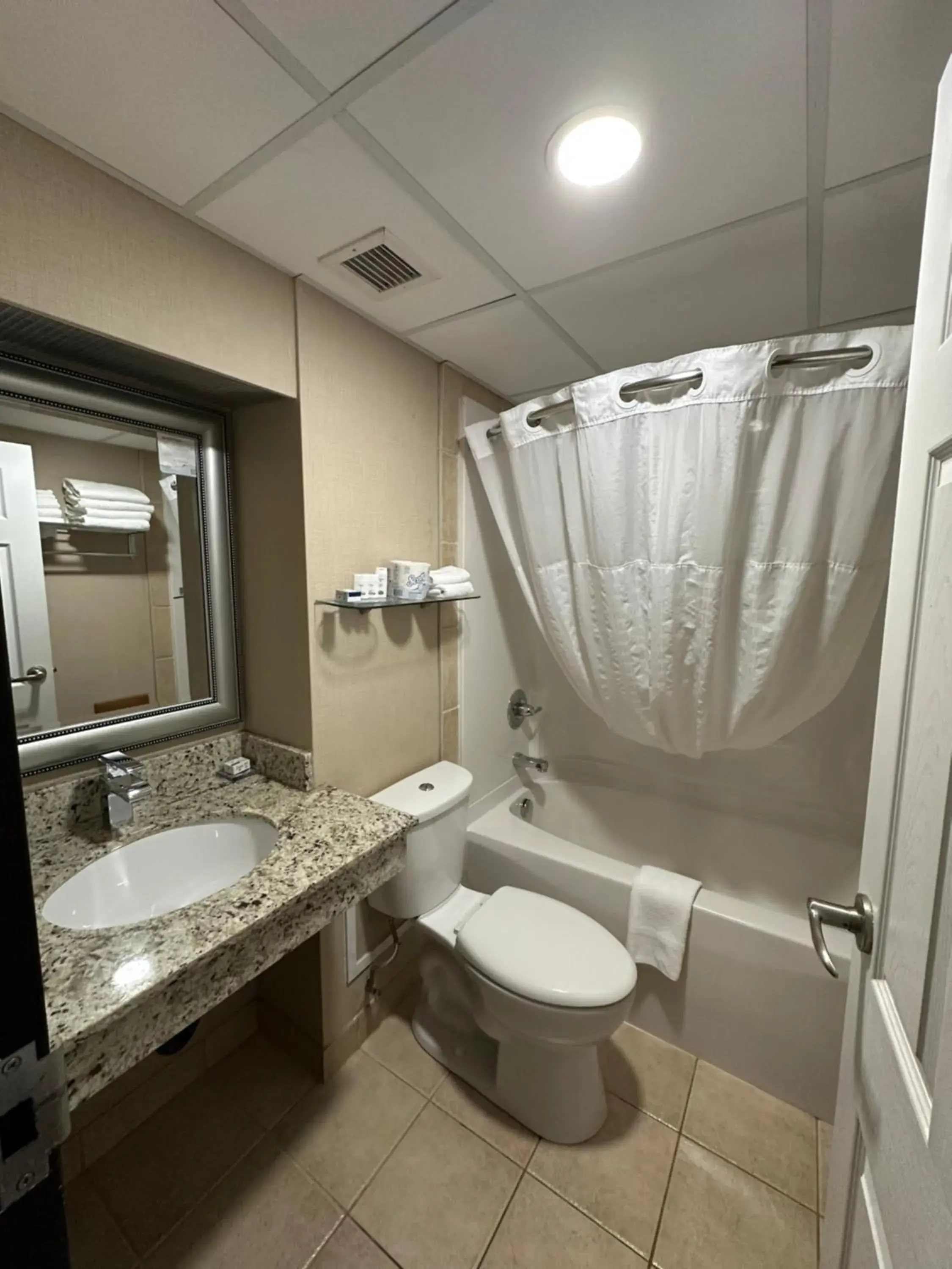 Queen Room with Two Queen Beds - Non-Smoking in Wyndham Garden Medicine Hat Conference Center Queen Room with Two Queen Beds - Non-Smoking in Wyndham Garden Medicine Hat Conference Center