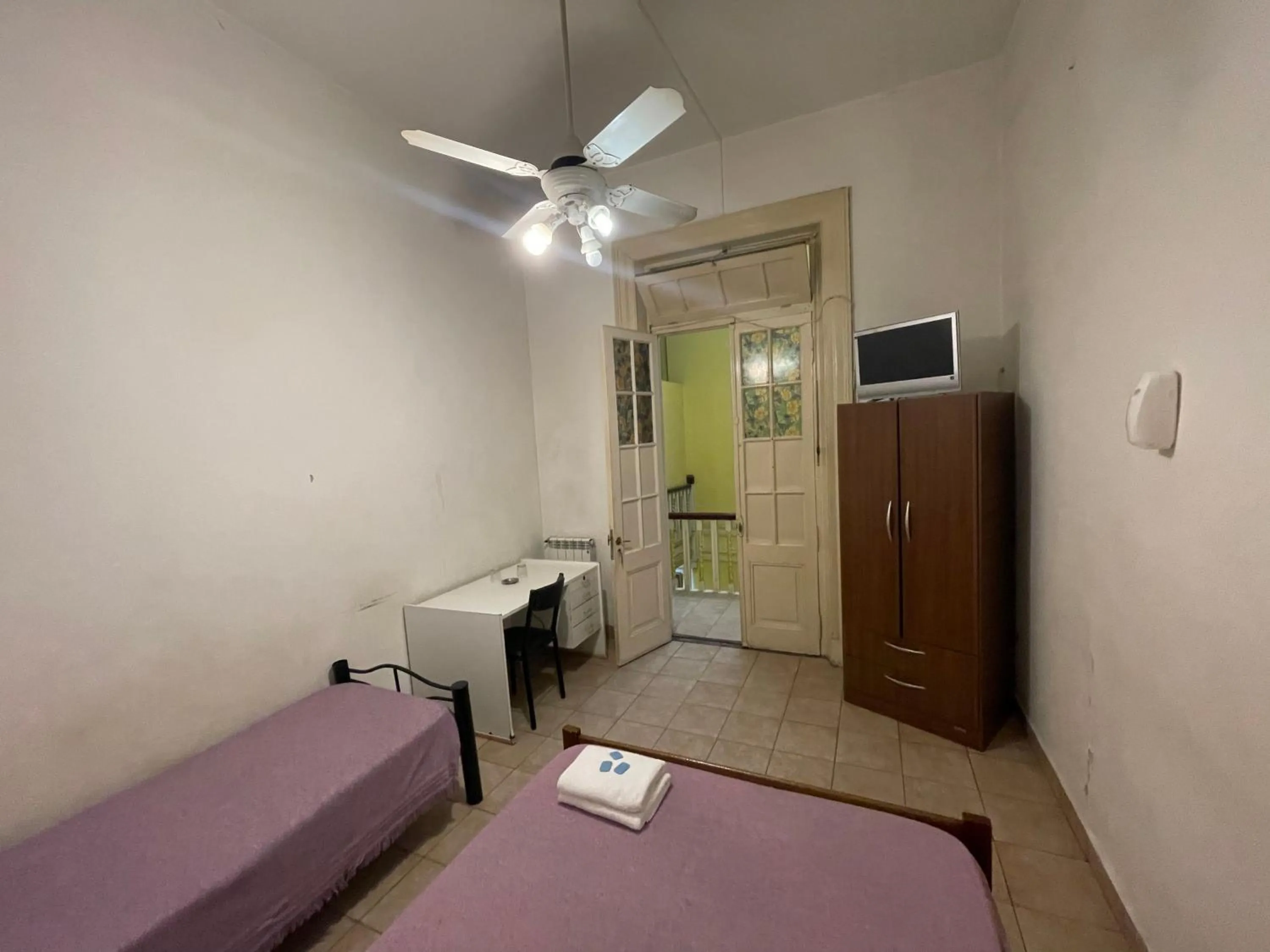 Bed in Sevilla Home Hotel