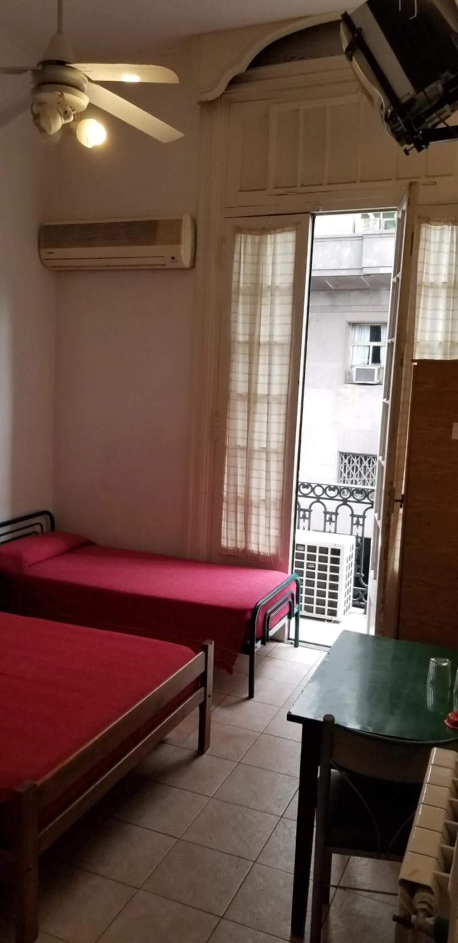 Bed in Sevilla Home Hotel