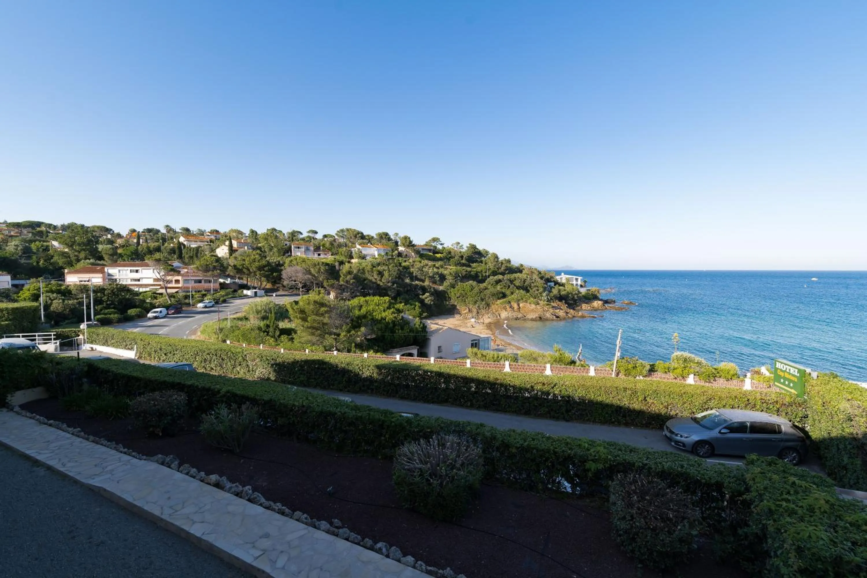 "Cap Riviera" Hotel & Restaurant Saint Aygulf