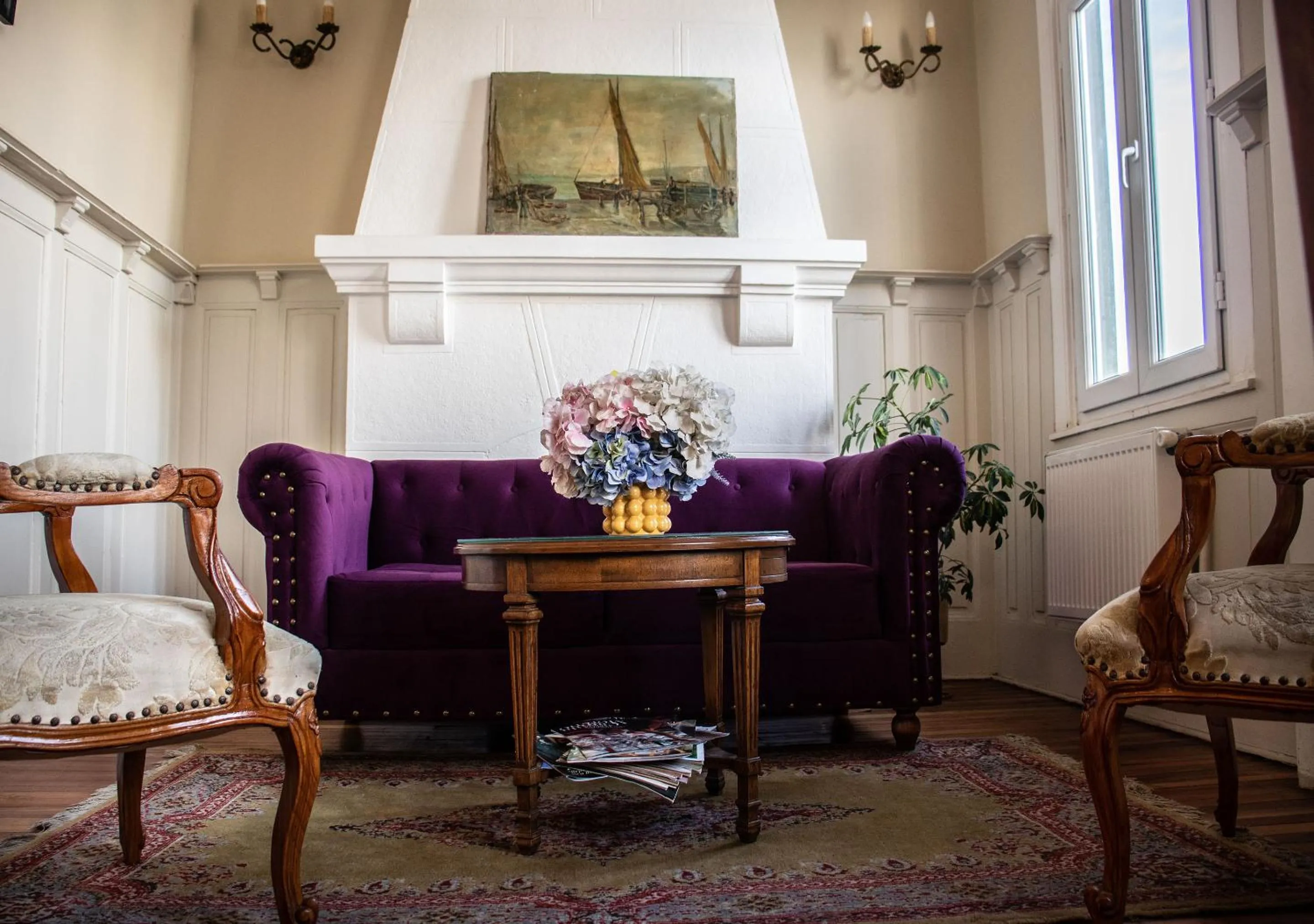 Seating area in 180 Hotel Boutique