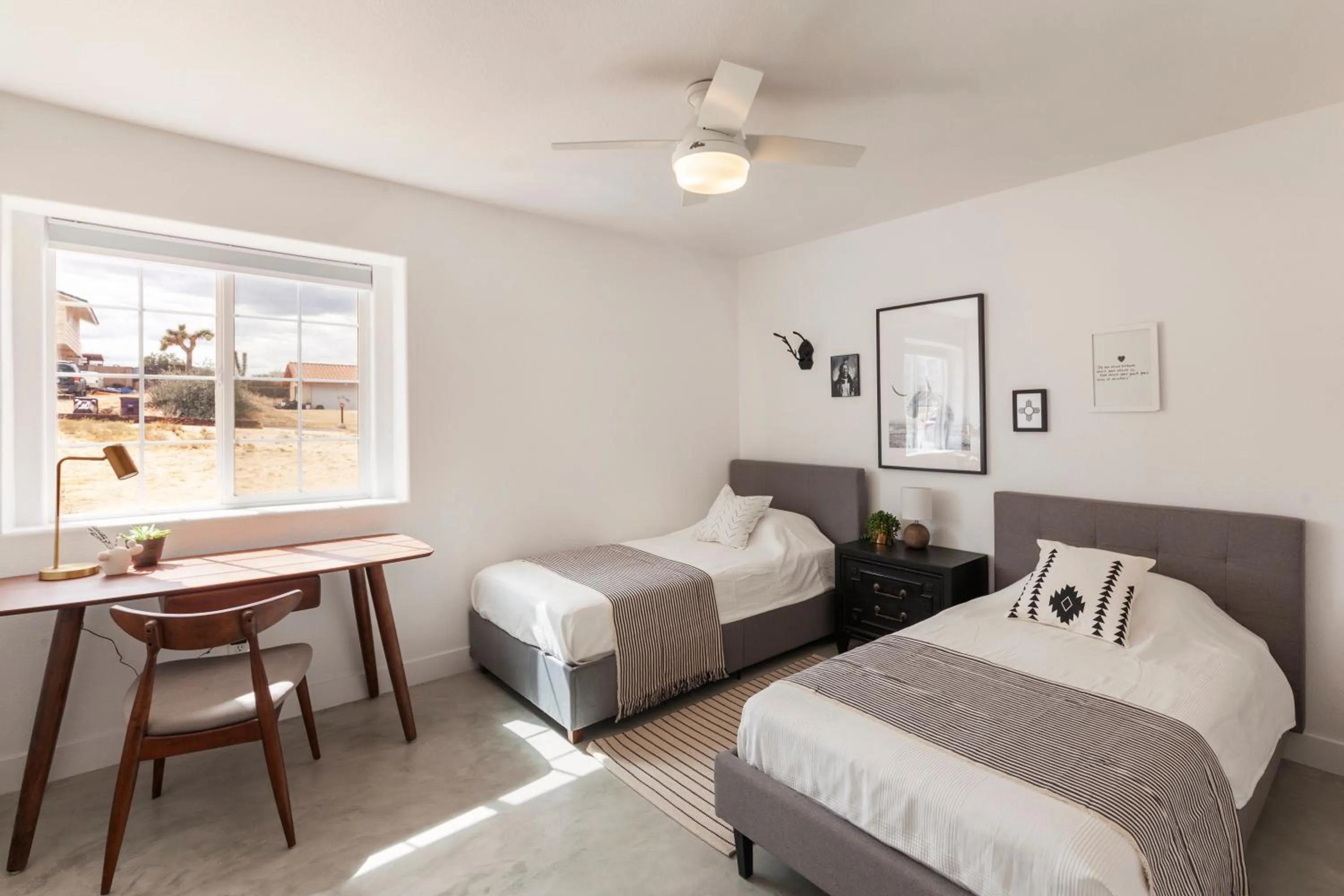 Bed in The Cherokee House in Joshua Tree