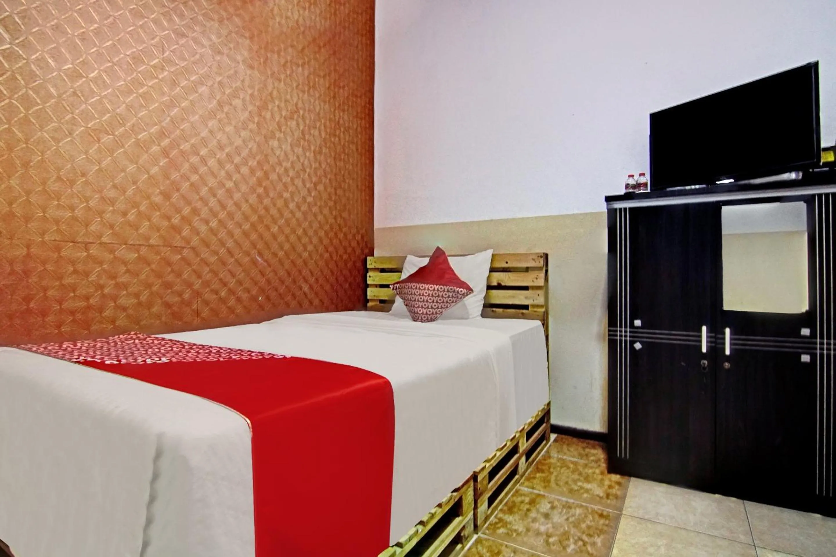 Bedroom, Bed in Hotel O Poris Residence Syariah