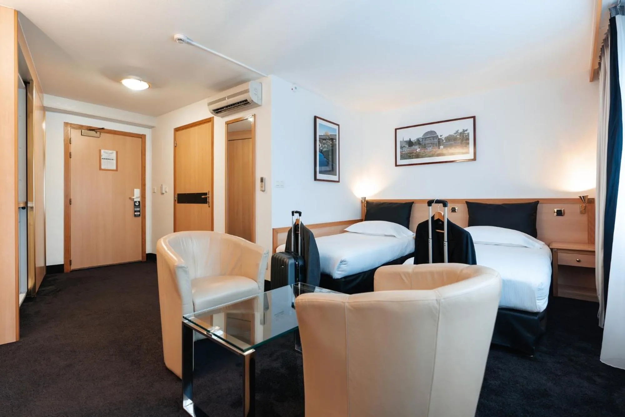 Photo of the whole room in Westotel Nantes Atlantique