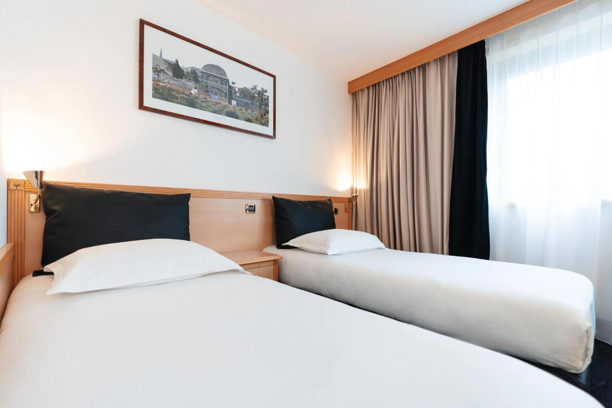 Bed in Westotel Nantes Atlantique