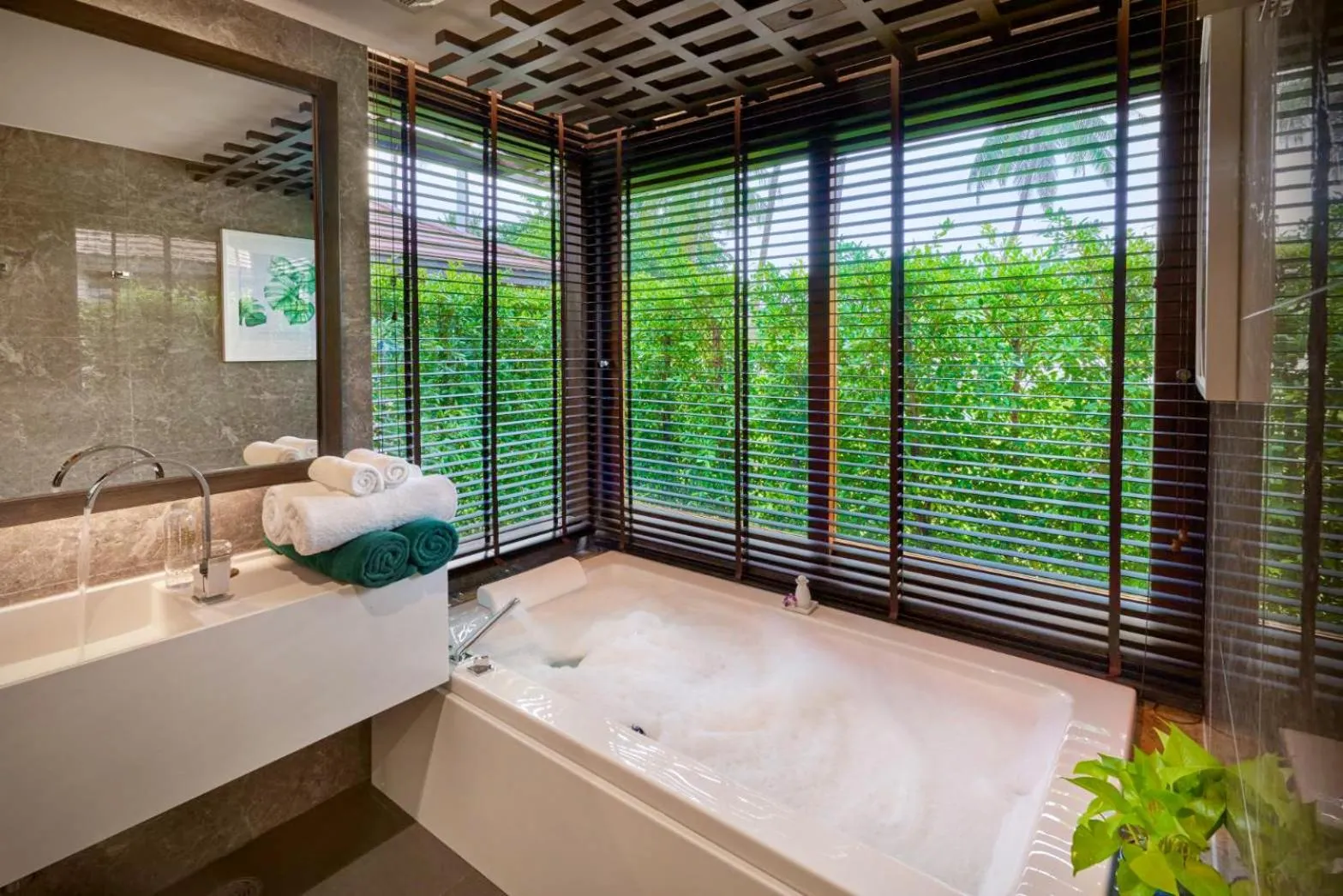 Bath in Khanom Beach Resort And Spa