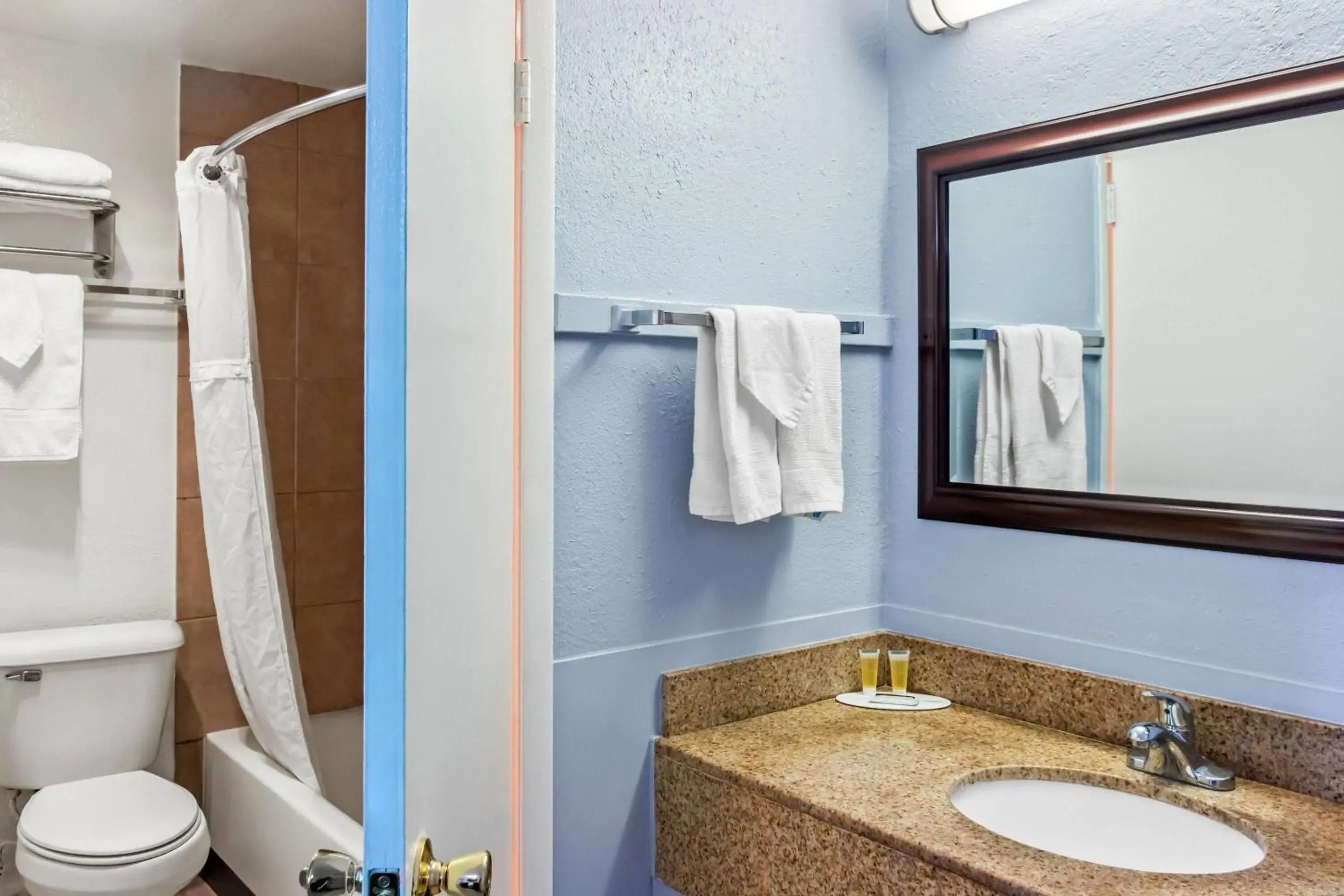 King Room - Non-Smoking in Travelodge by Wyndham Las Vegas NM King Room - Non-Smoking in Travelodge by Wyndham Las Vegas NM