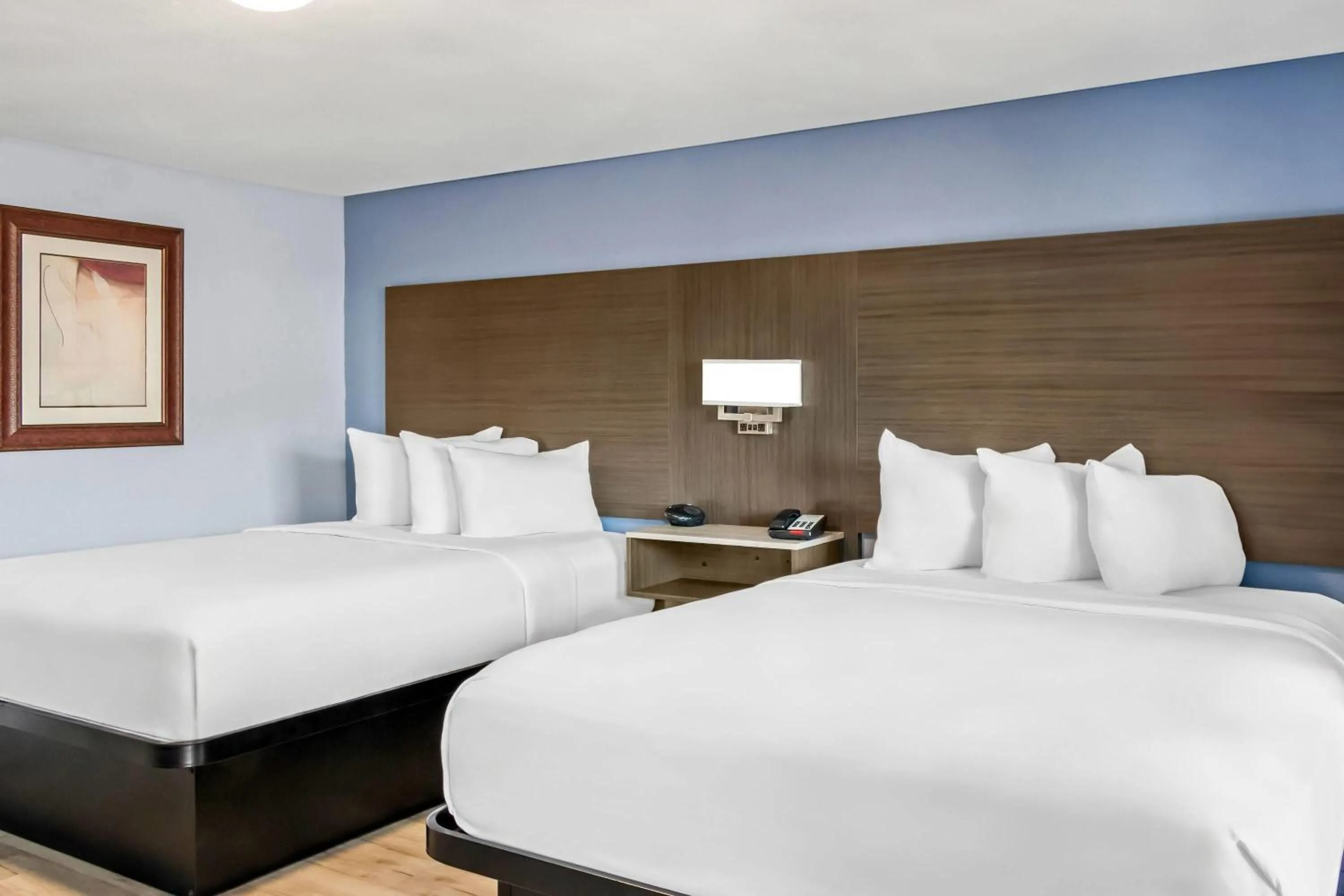 Bed in Travelodge by Wyndham Las Vegas NM