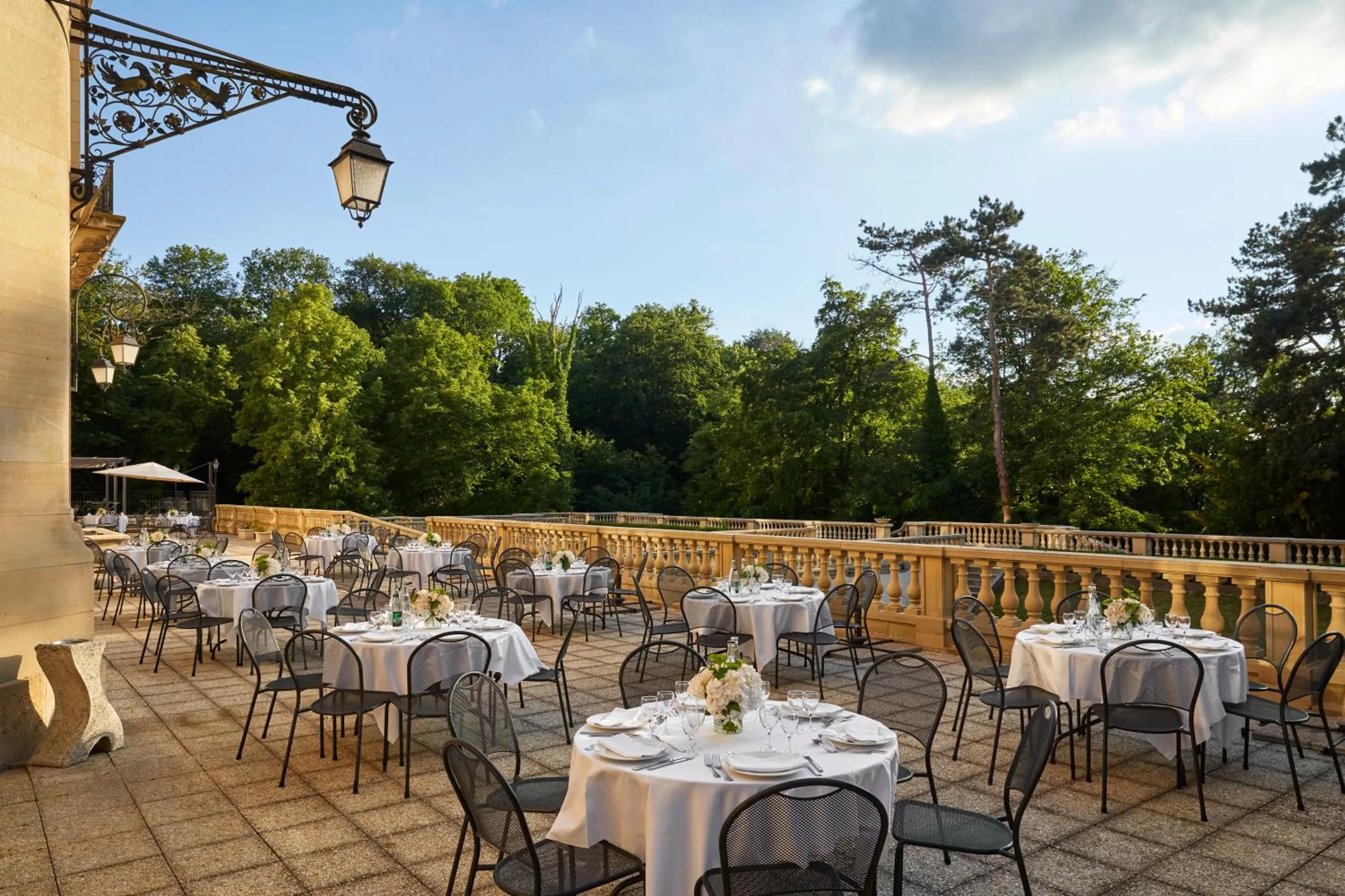 Balcony/Terrace in Château Jeanne & The Forest - Château de Montvillargenne